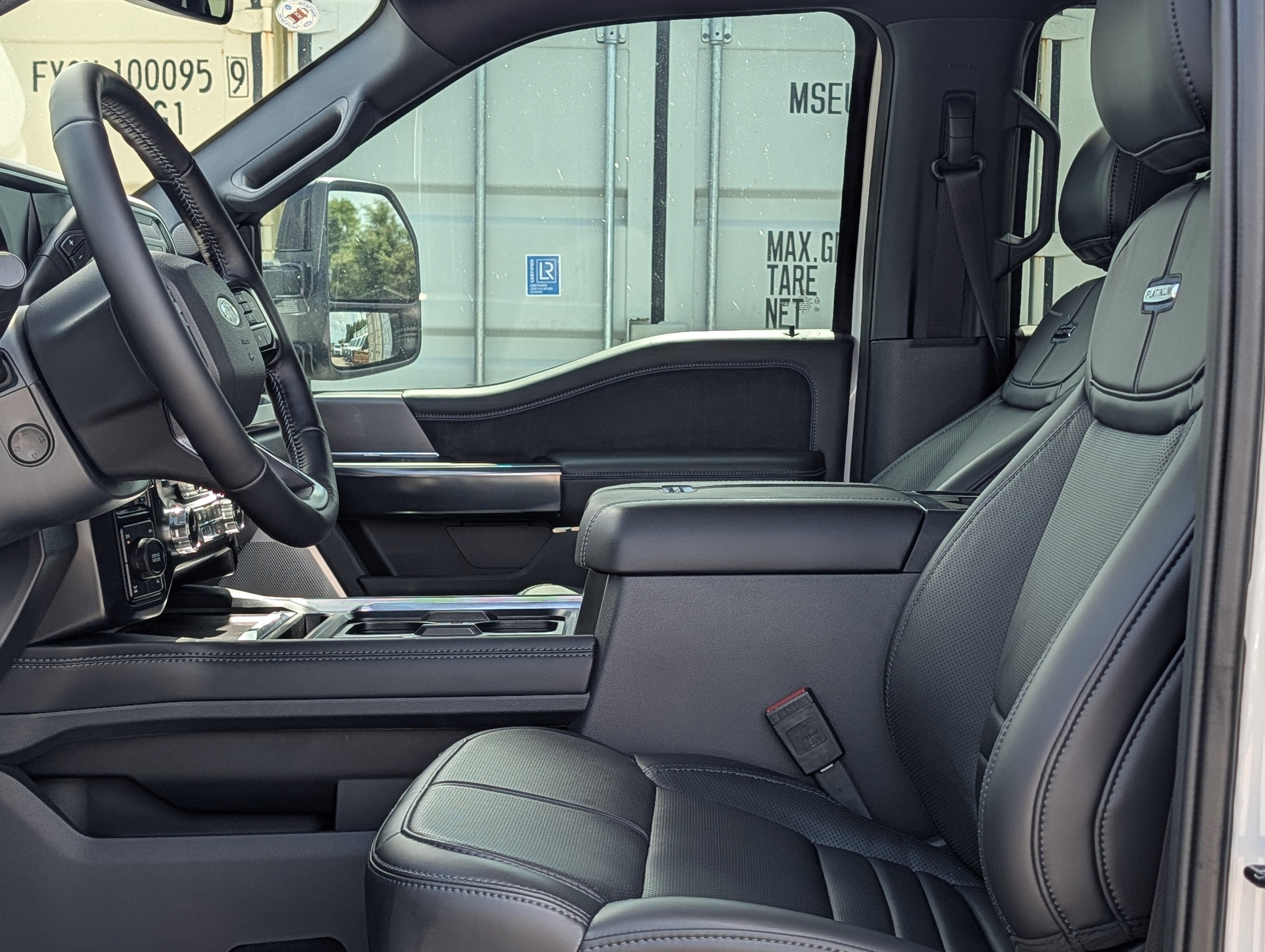 2026 Ford SUPER DUTY F-250 Platinum