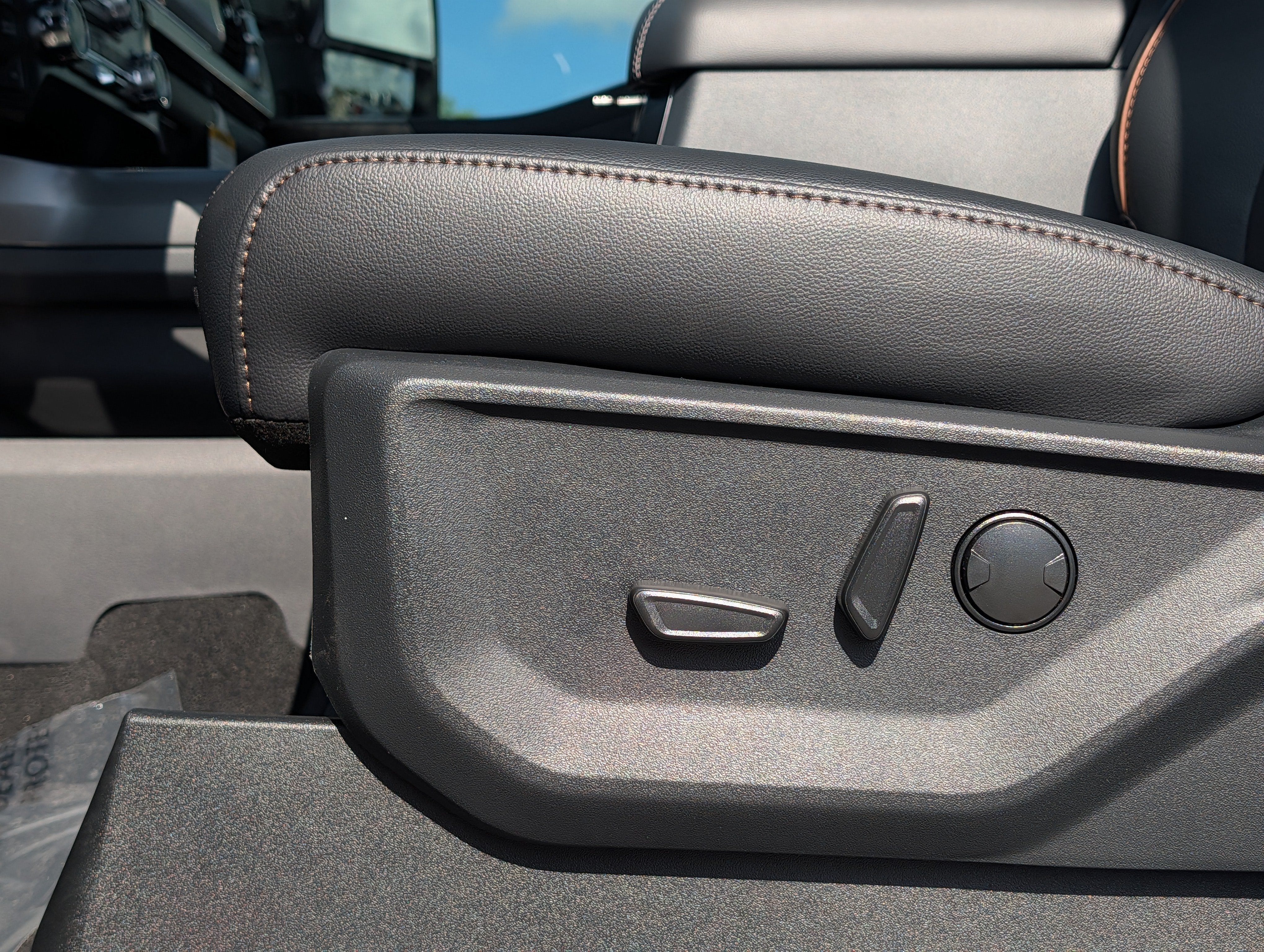 2026 Ford SUPER DUTY F-250 Lariat