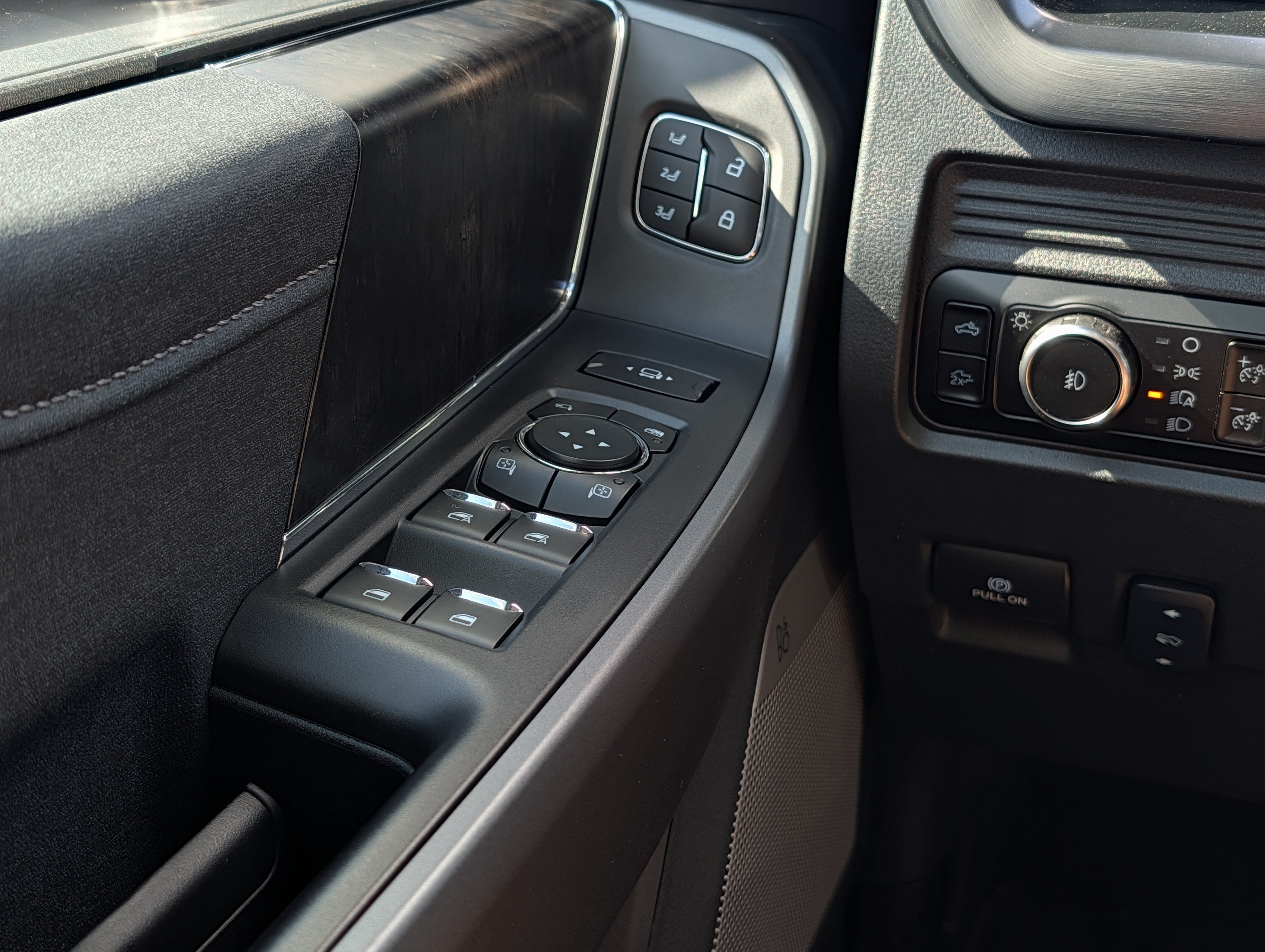2026 Ford SUPER DUTY F-250 Lariat