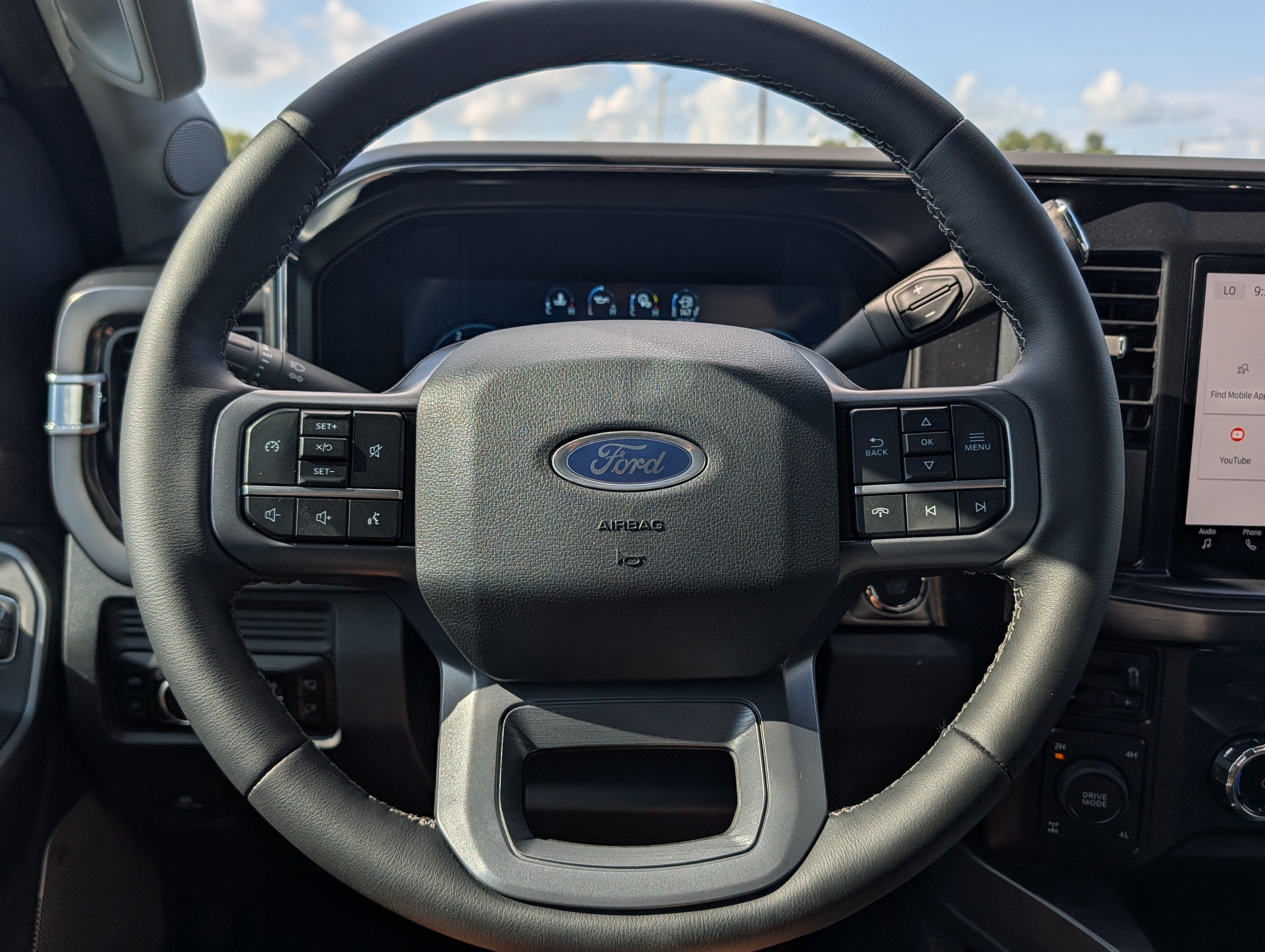 2026 Ford SUPER DUTY F-250 Lariat