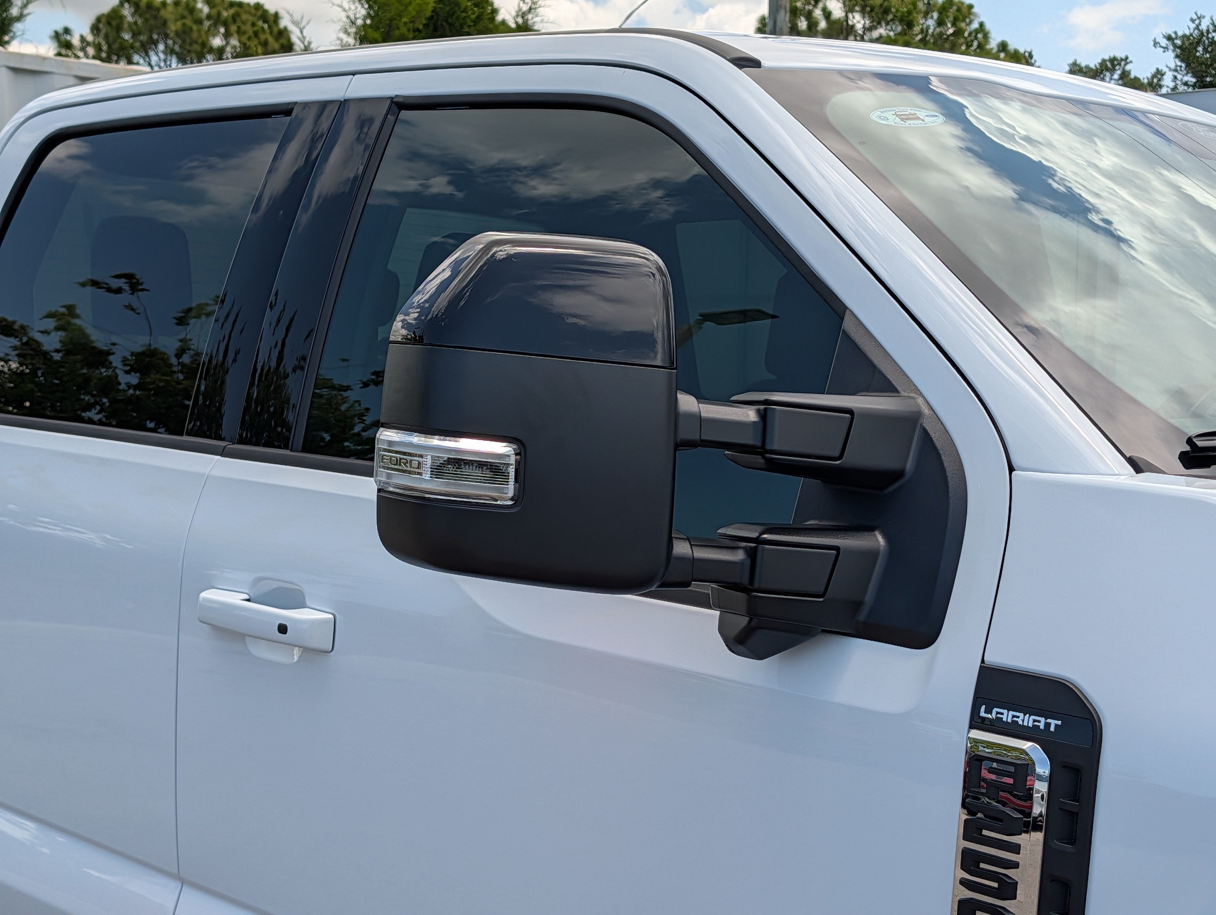 2026 Ford SUPER DUTY F-250 Lariat