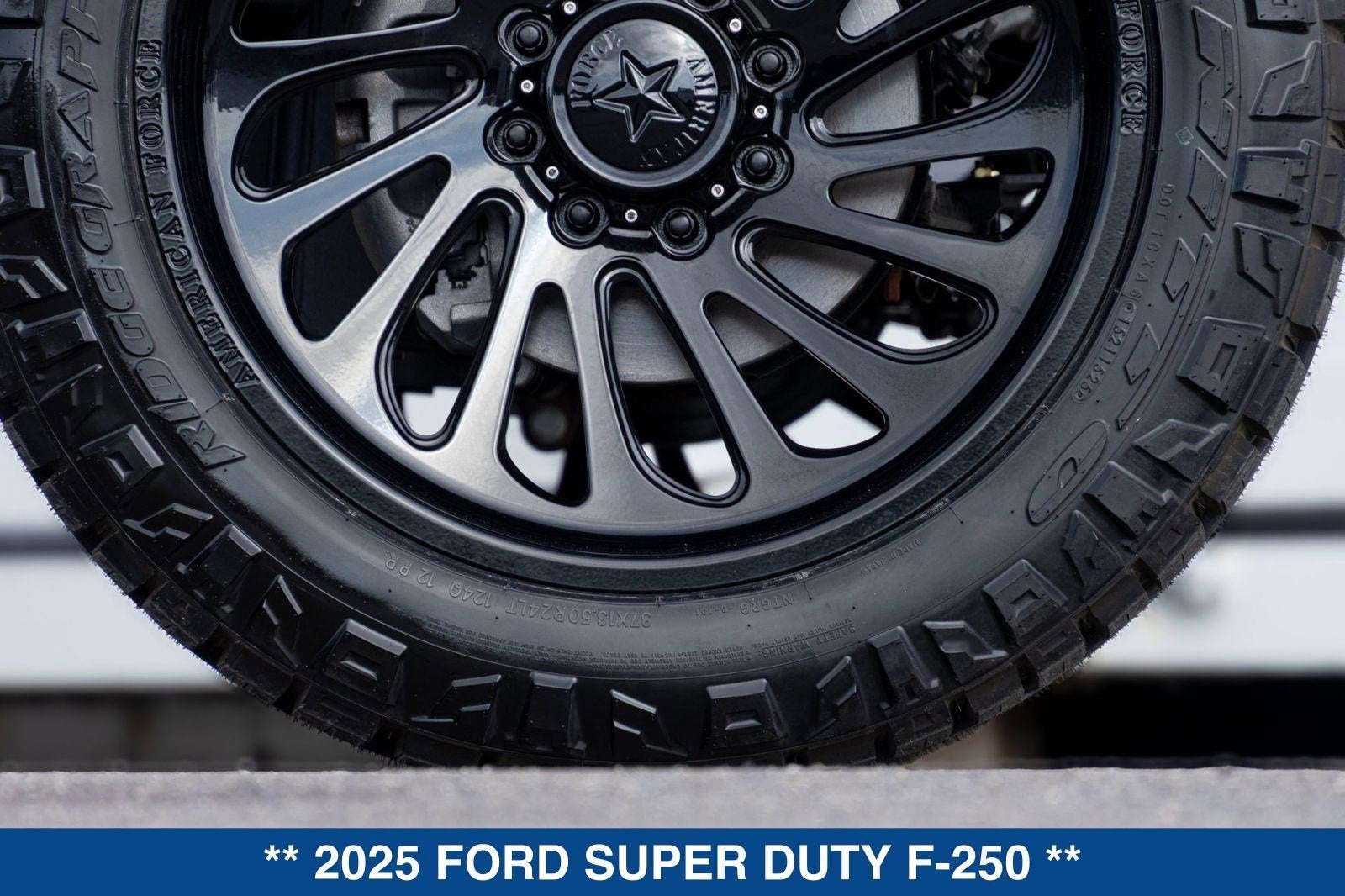 2025 Ford SUPER DUTY F-250 Lariat