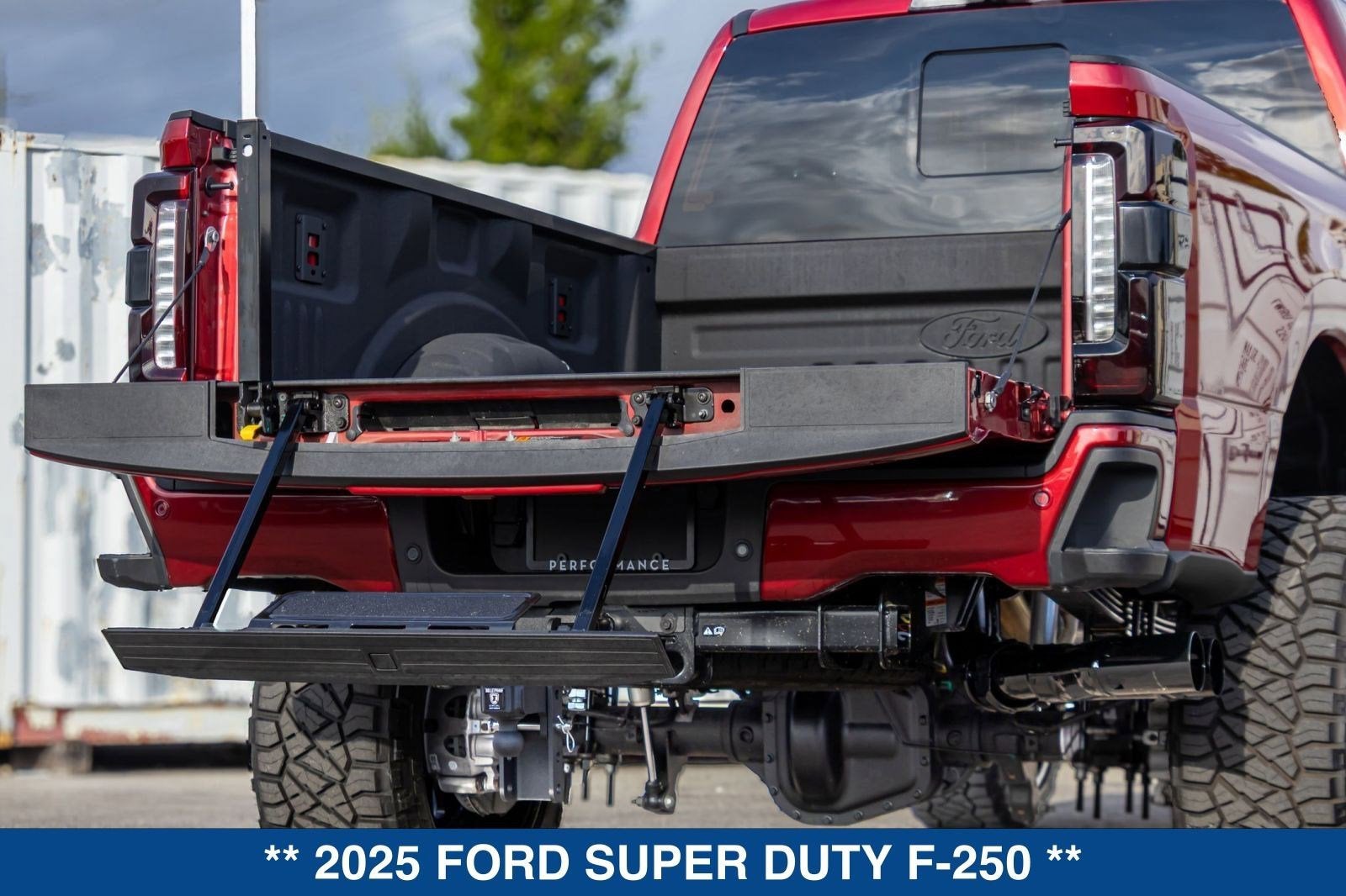 2025 Ford SUPER DUTY F-250 Lariat