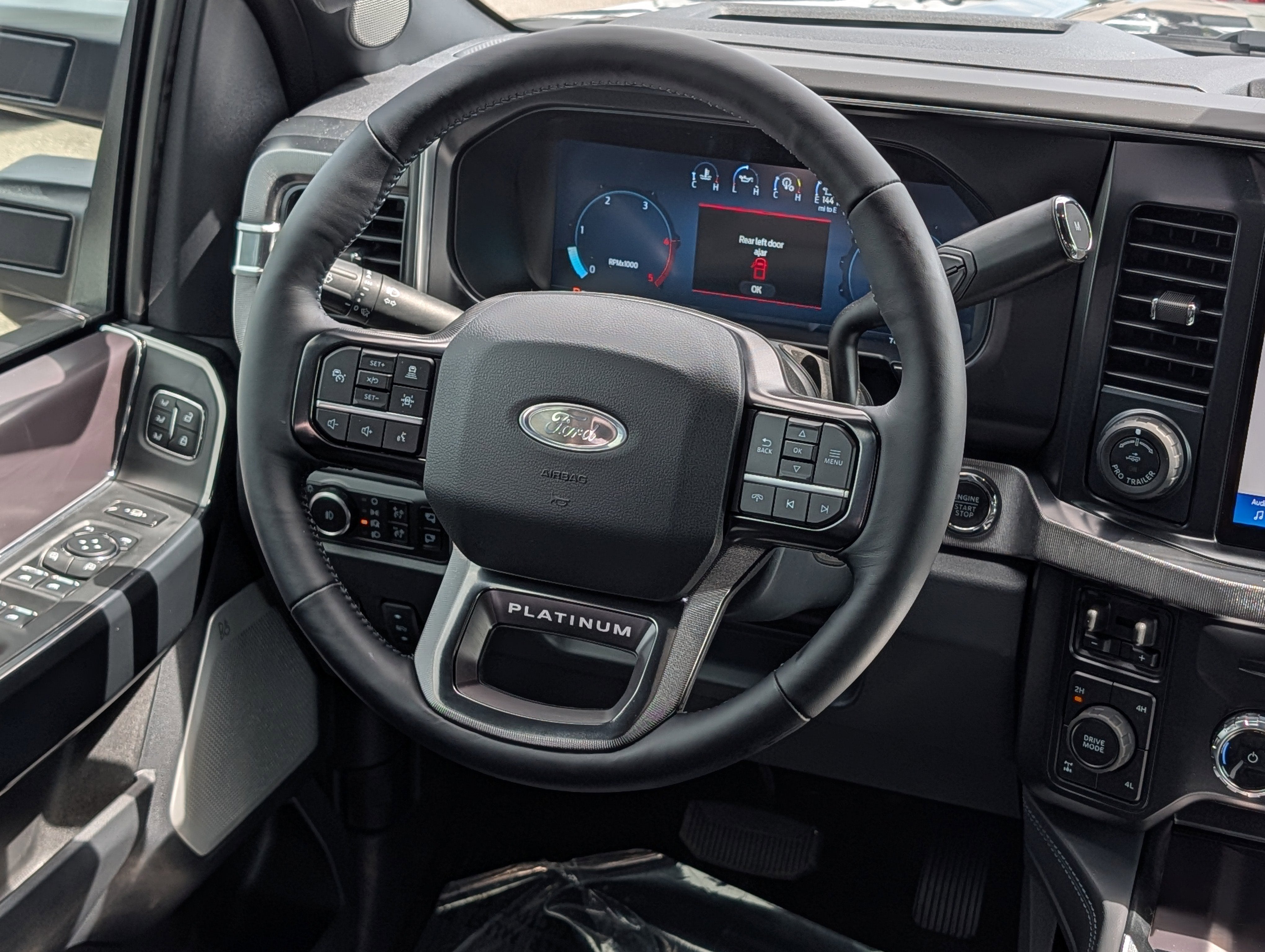 2026 Ford SUPER DUTY F-250 Platinum