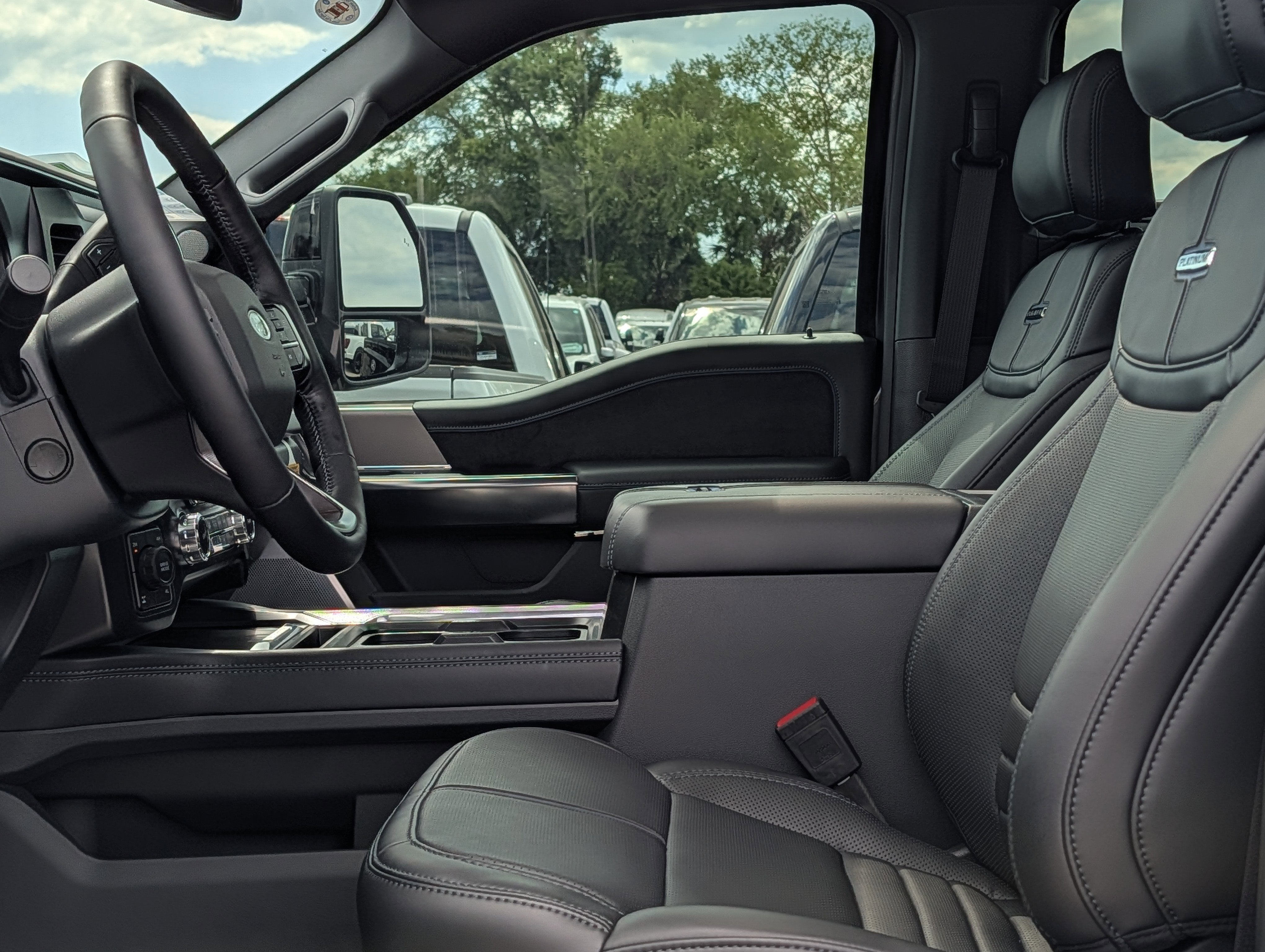 2026 Ford SUPER DUTY F-250 Platinum