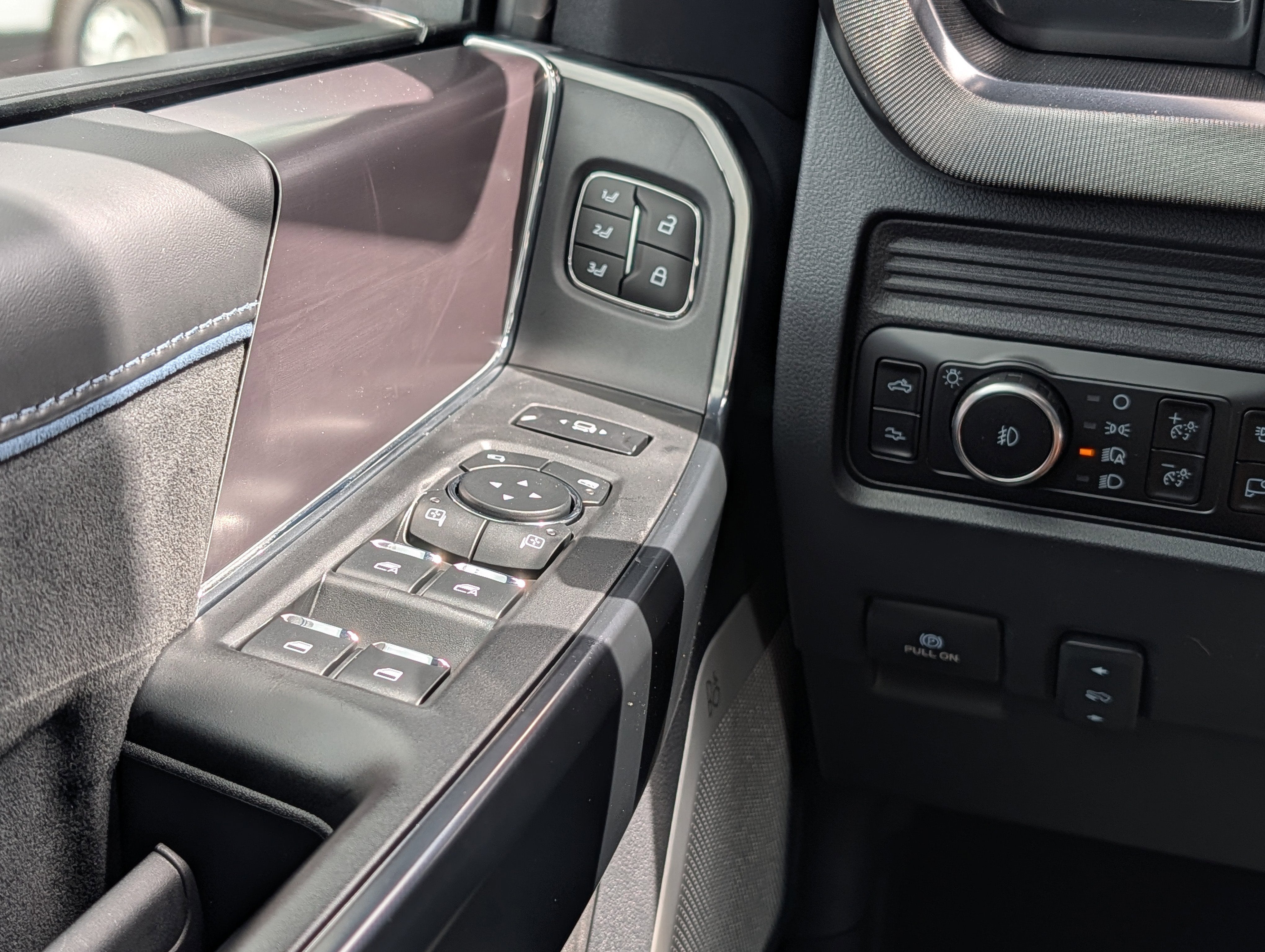 2026 Ford SUPER DUTY F-250 Platinum