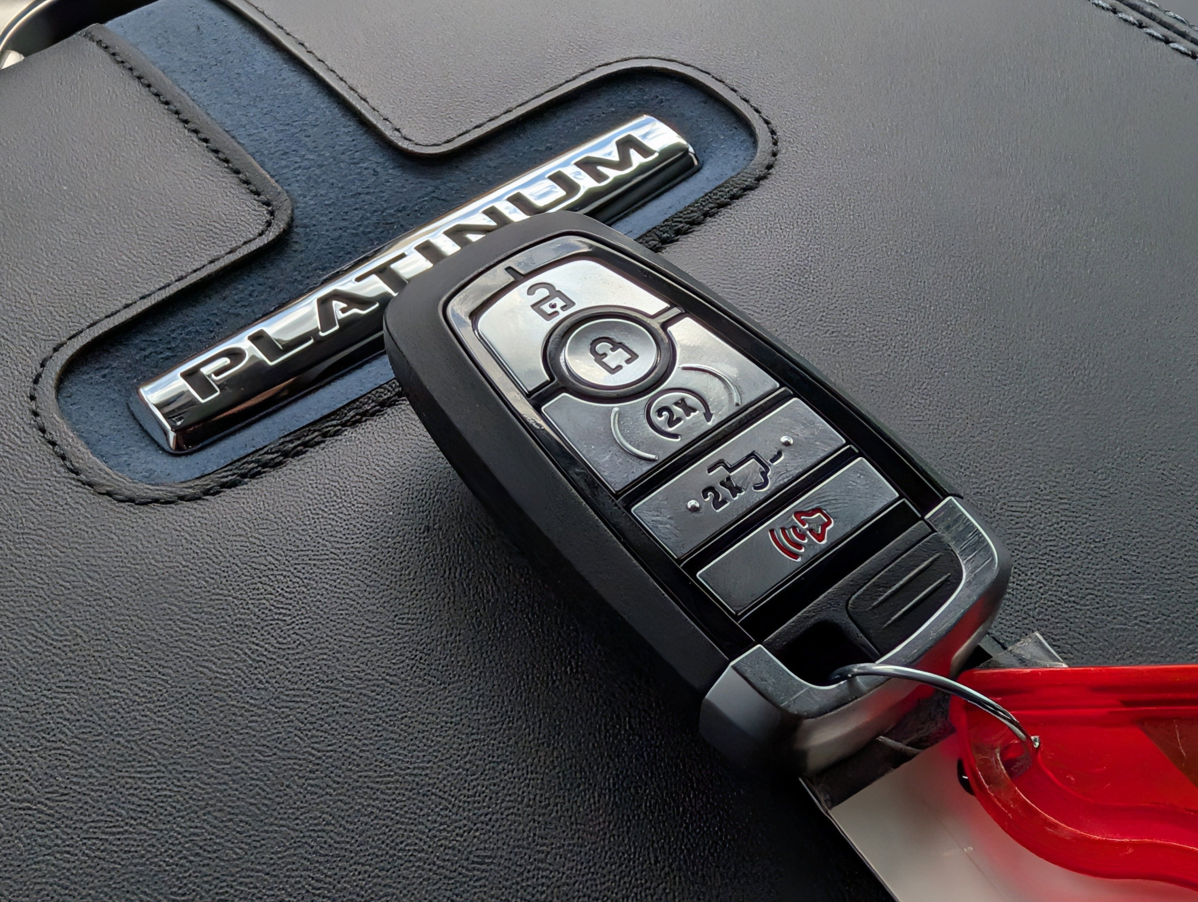 2026 Ford SUPER DUTY F-250 Platinum