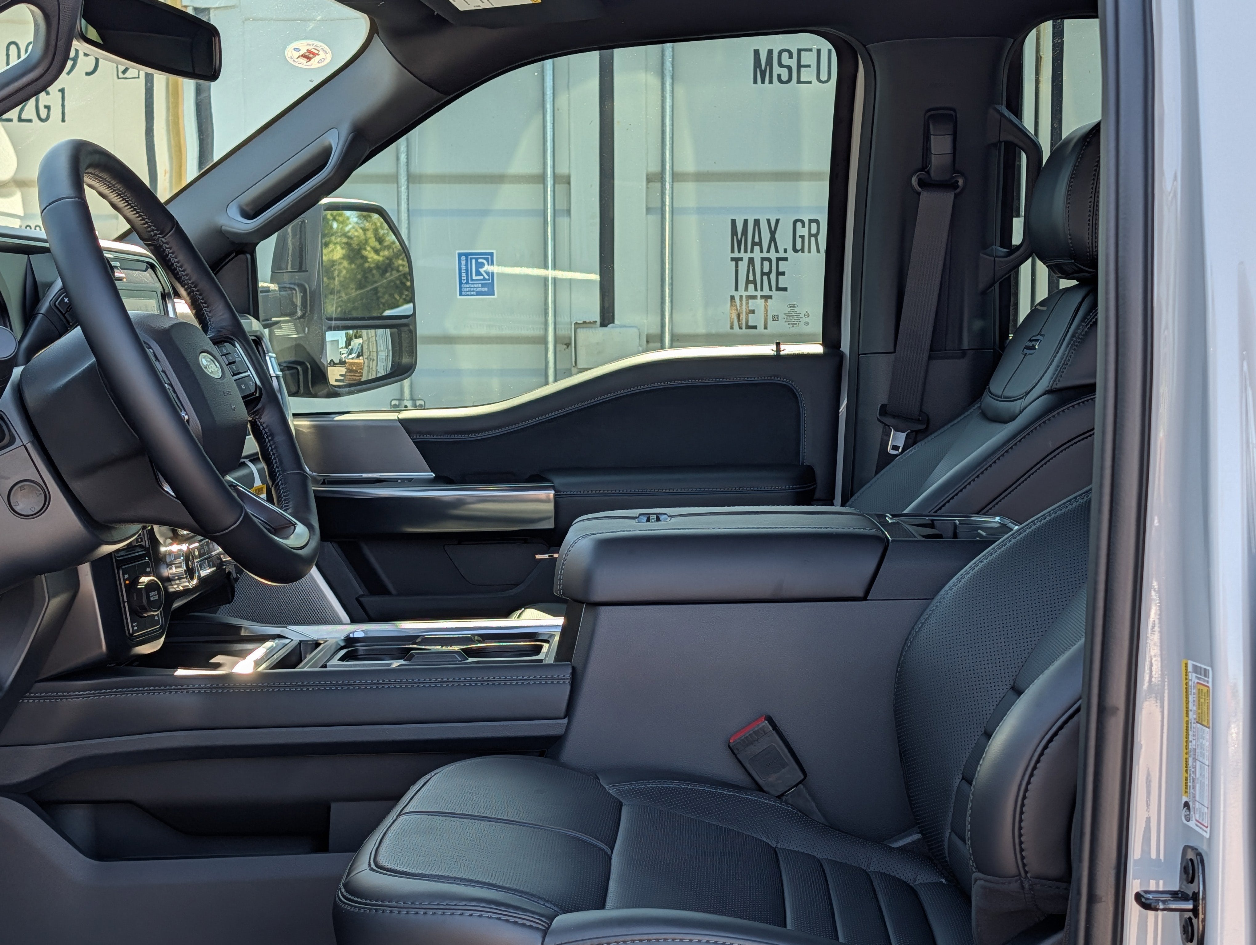 2026 Ford SUPER DUTY F-250 Platinum