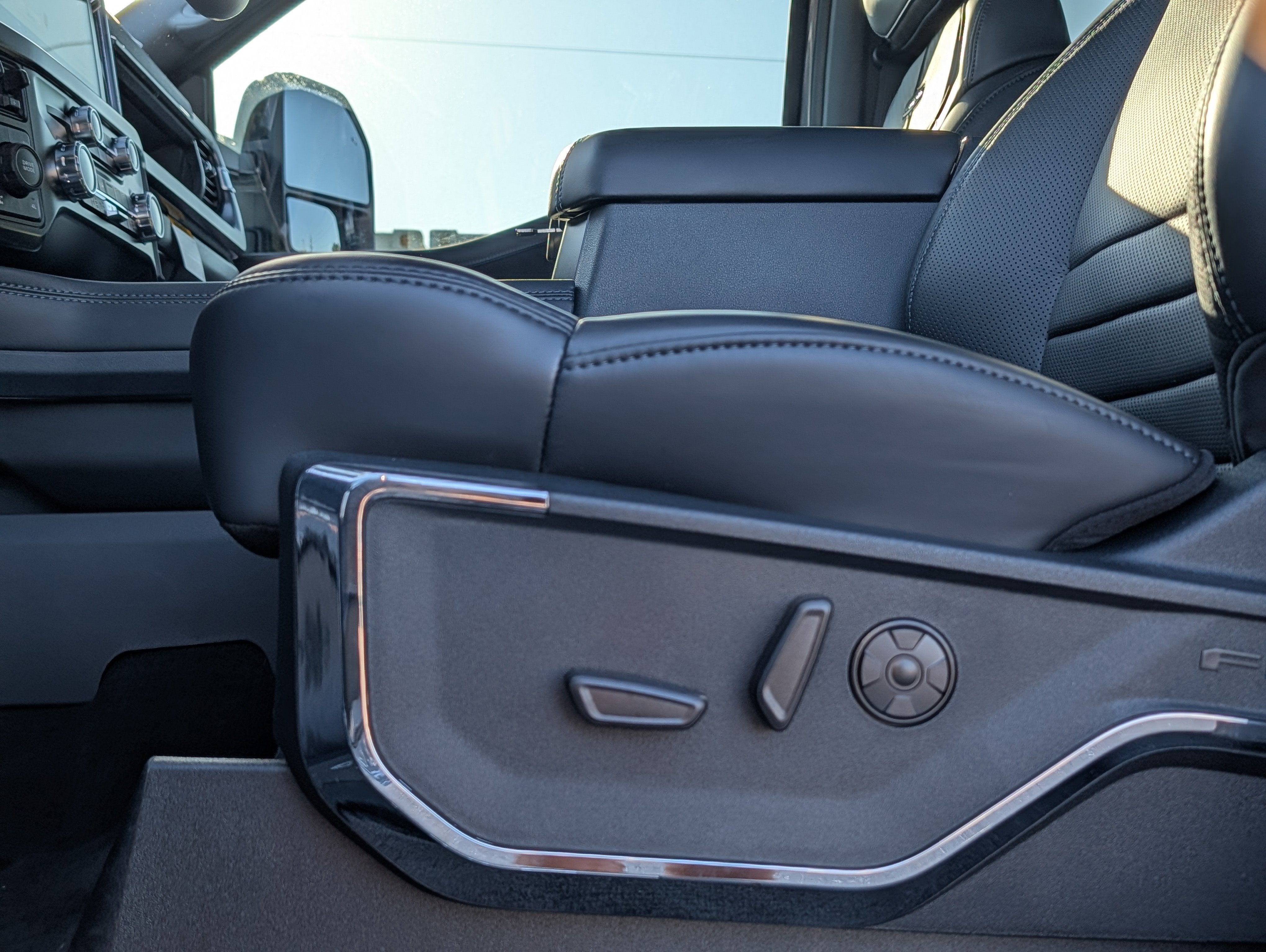 2026 Ford SUPER DUTY F-250 Platinum