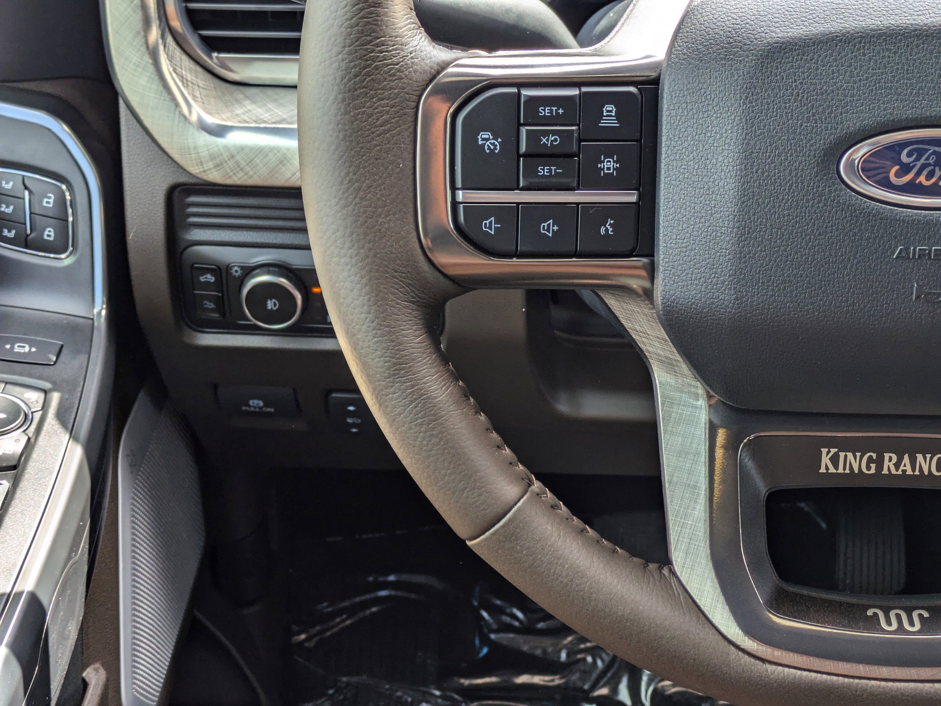 2025 Ford Super Duty F-350 SRW King Ranch