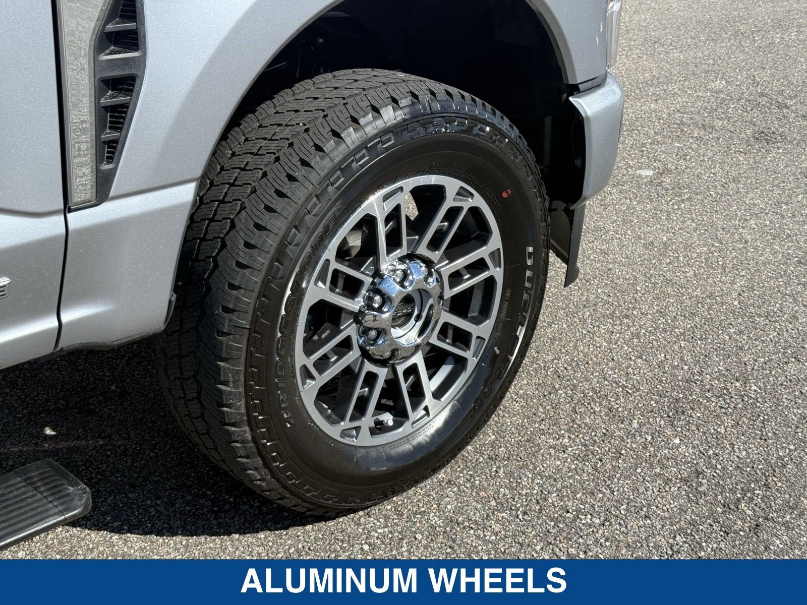 2027 Ford F-350SD Platinum