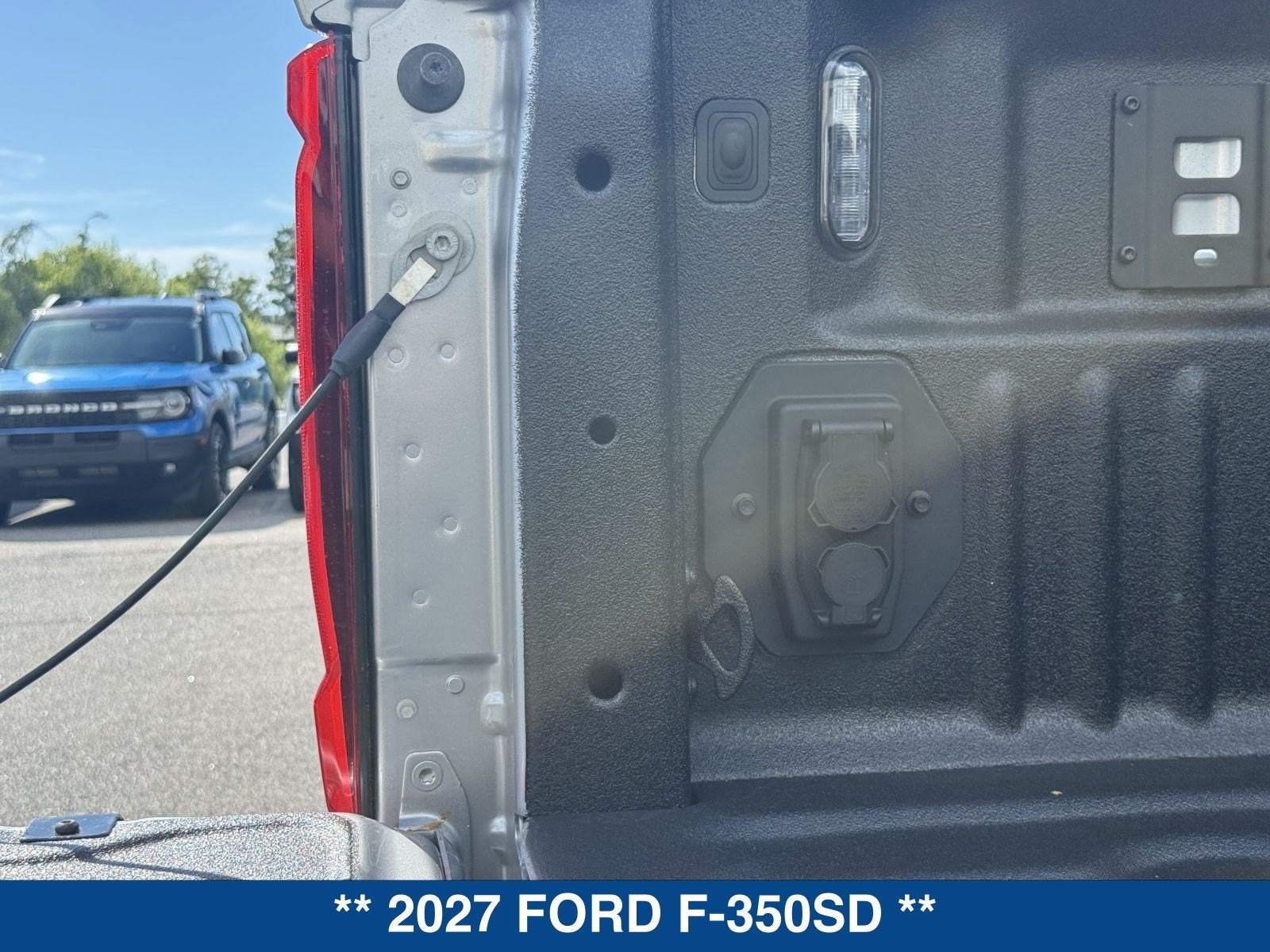 2027 Ford F-350SD Platinum