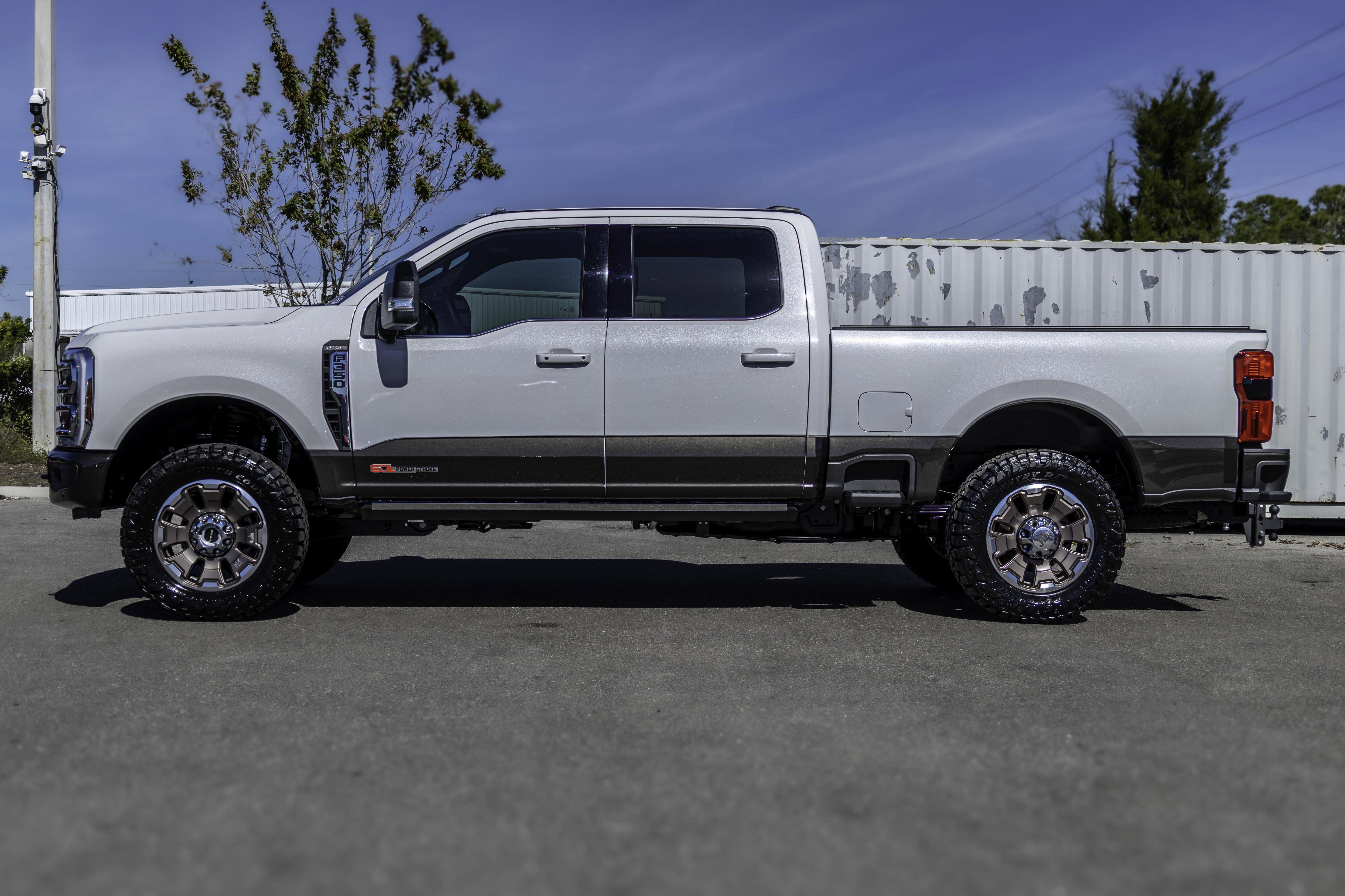 2025 Ford Super Duty F-350 SRW King Ranch