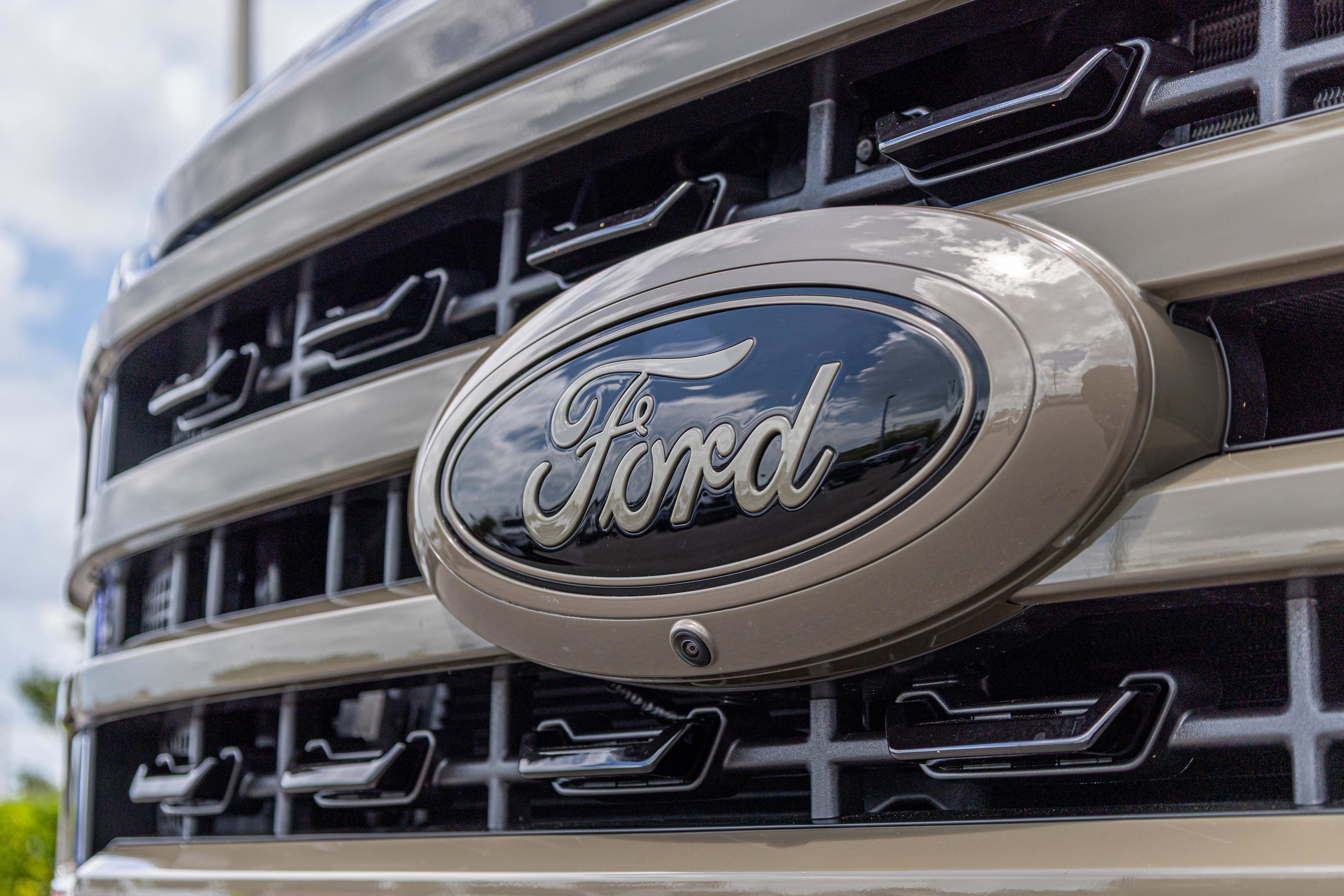 2026 Ford Super Duty F-350 SRW LARIAT