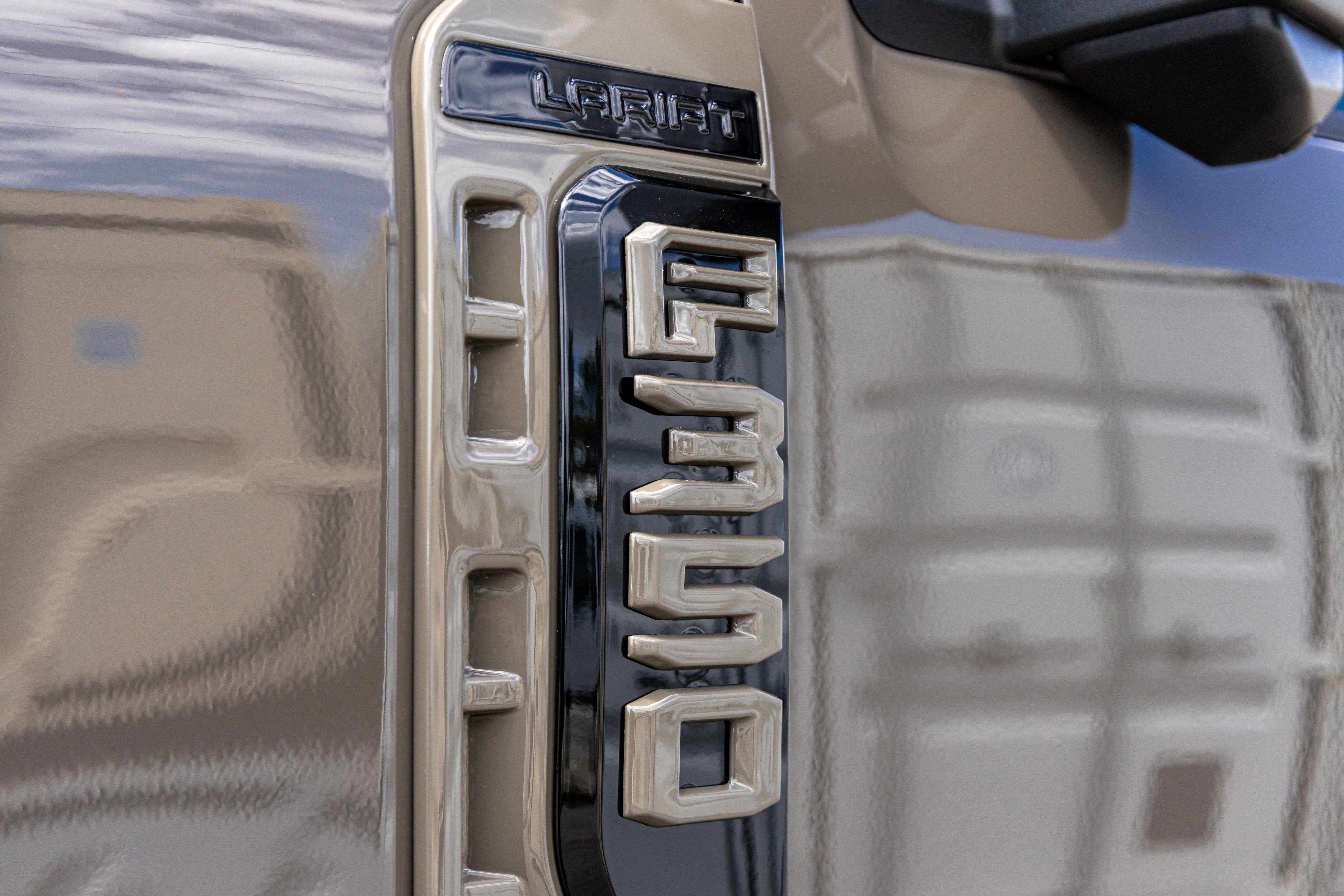 2026 Ford Super Duty F-350 SRW LARIAT