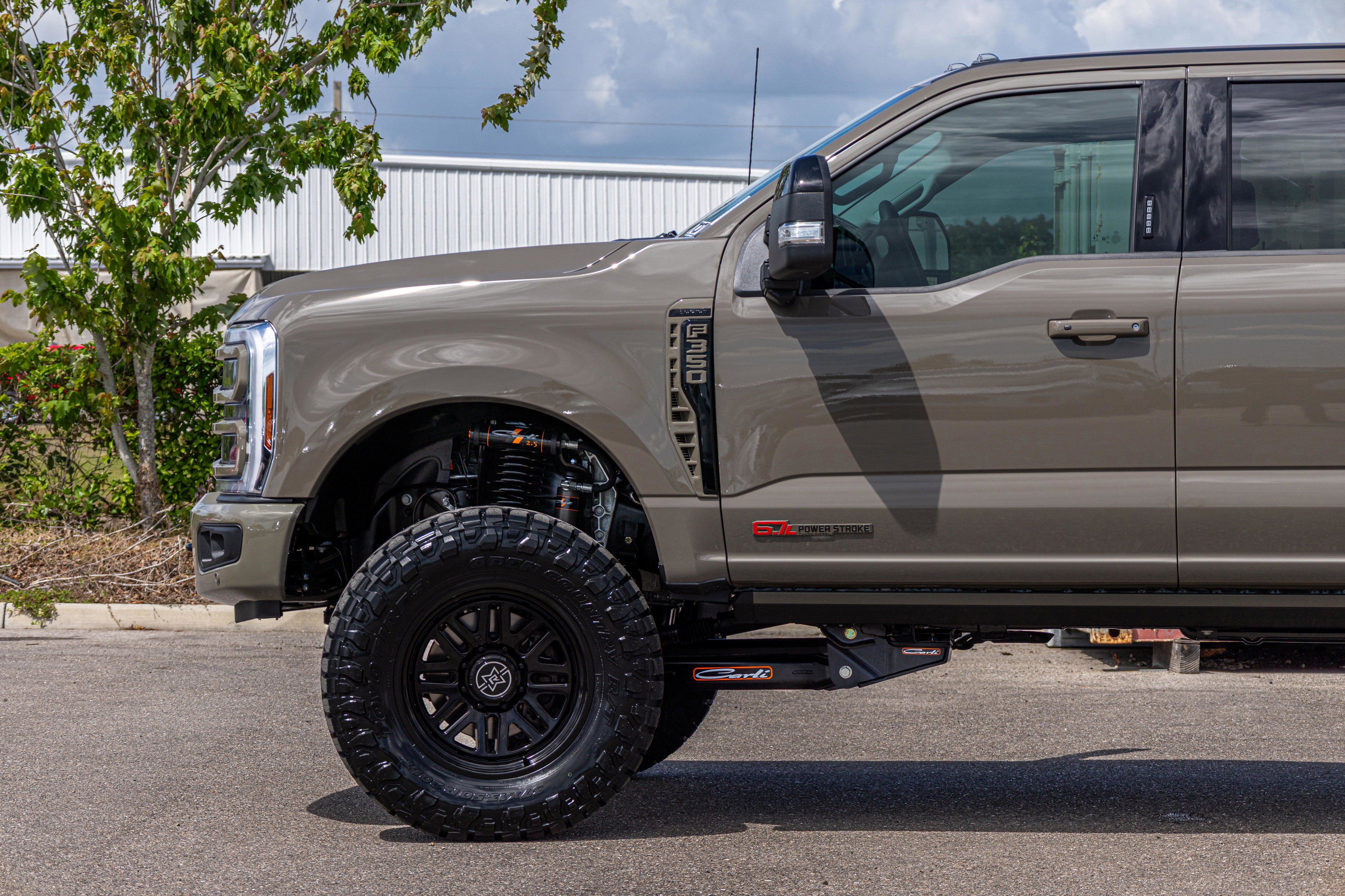 2026 Ford Super Duty F-350 SRW LARIAT