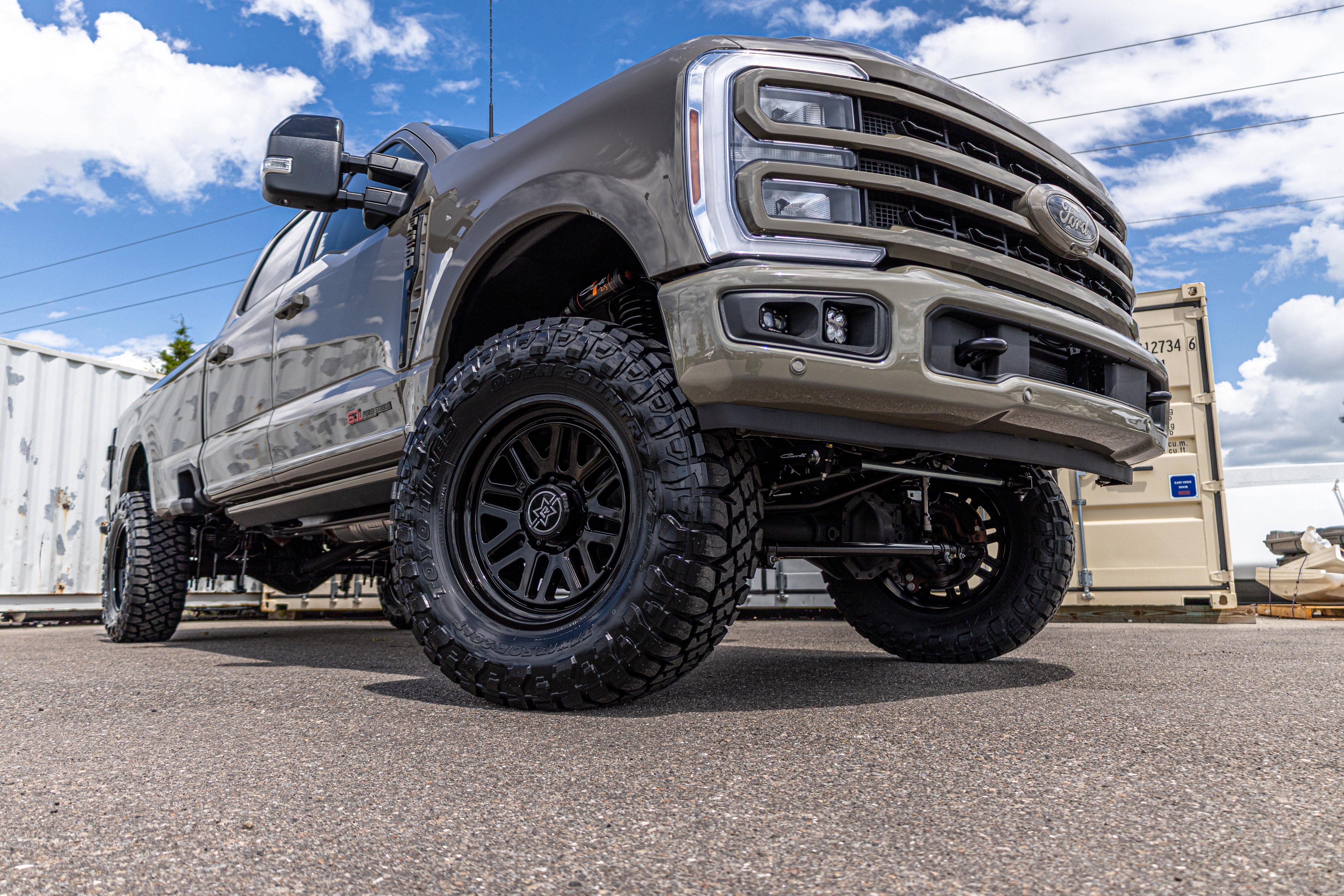 2026 Ford Super Duty F-350 SRW LARIAT