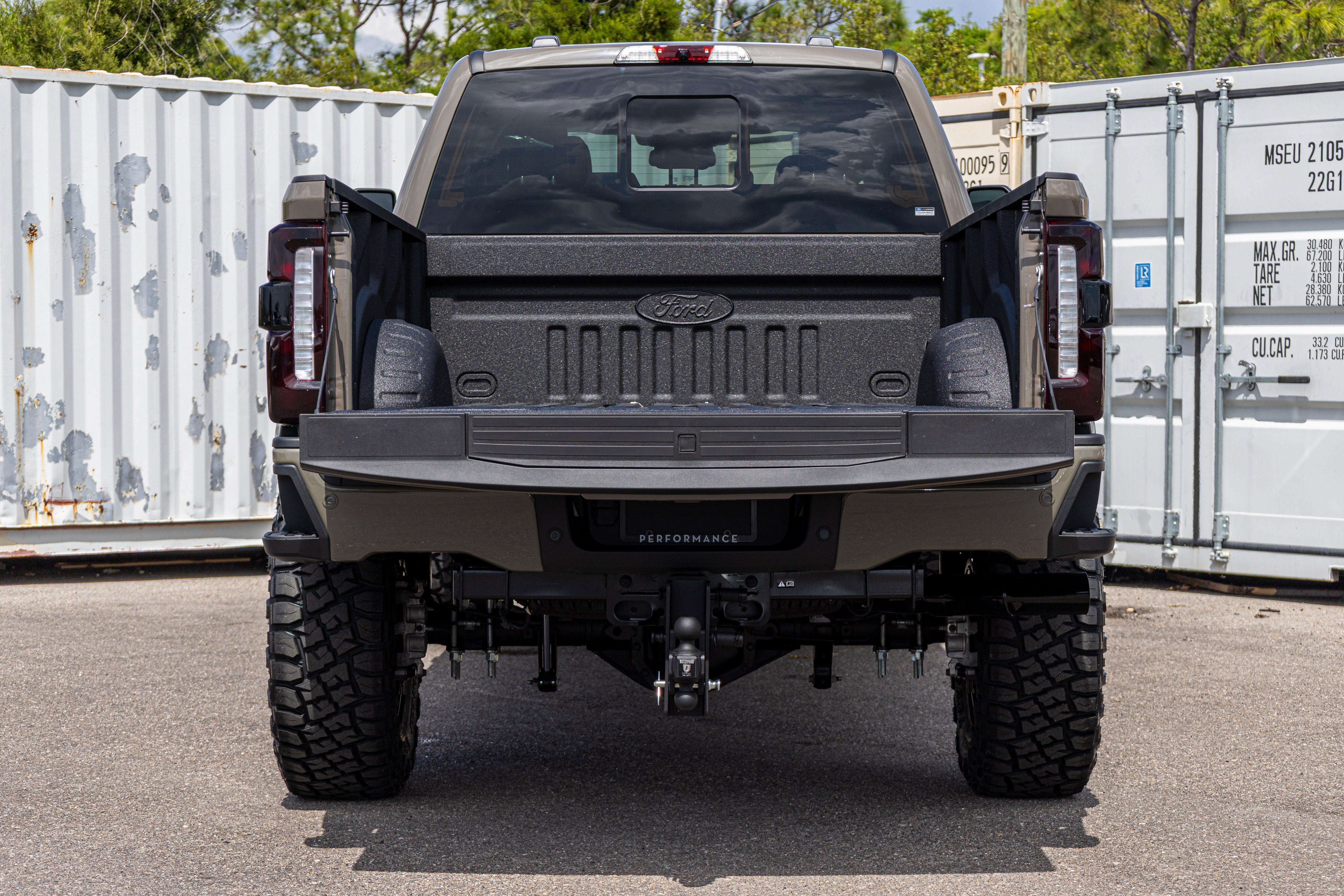 2026 Ford Super Duty F-350 SRW LARIAT