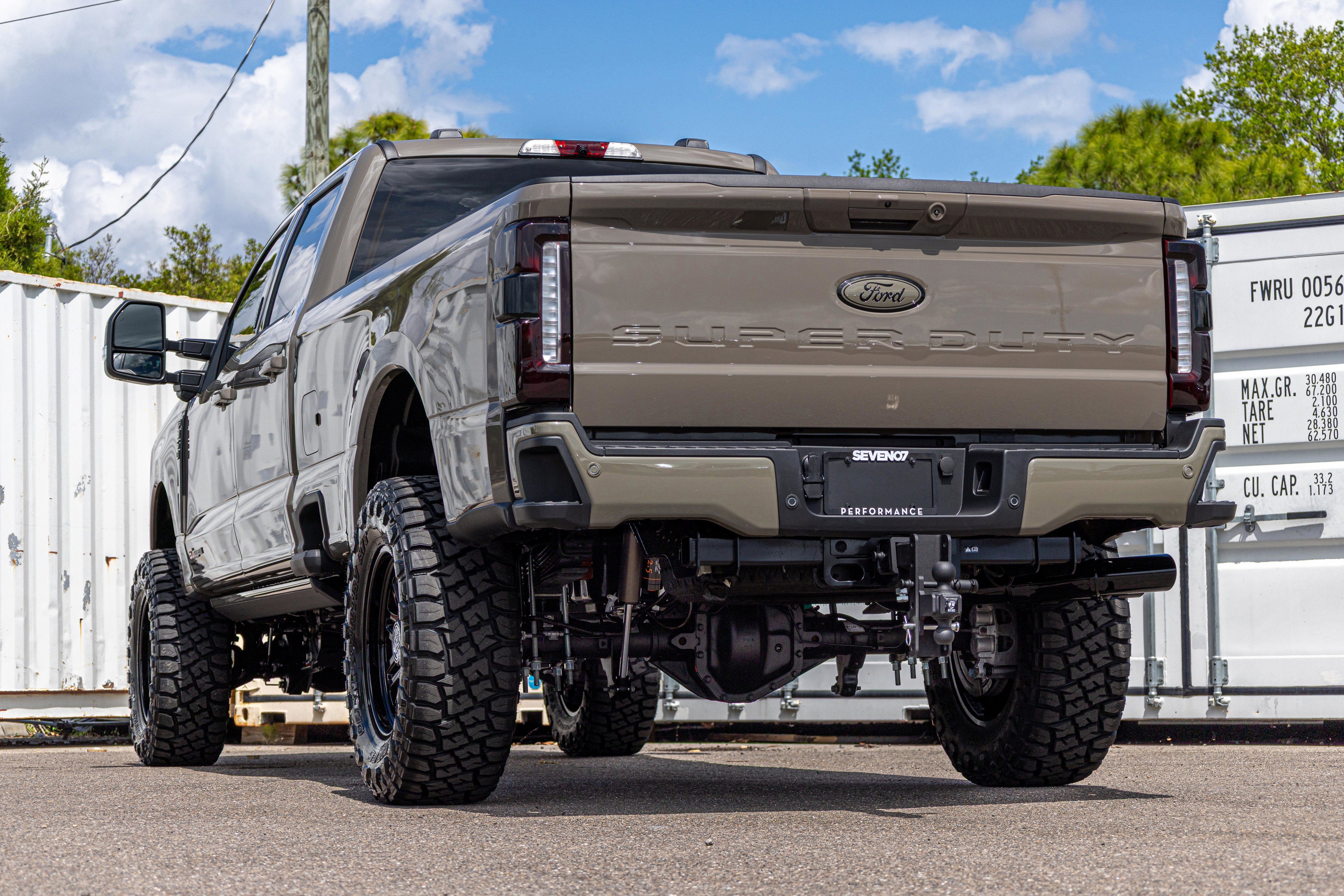2026 Ford Super Duty F-350 SRW LARIAT