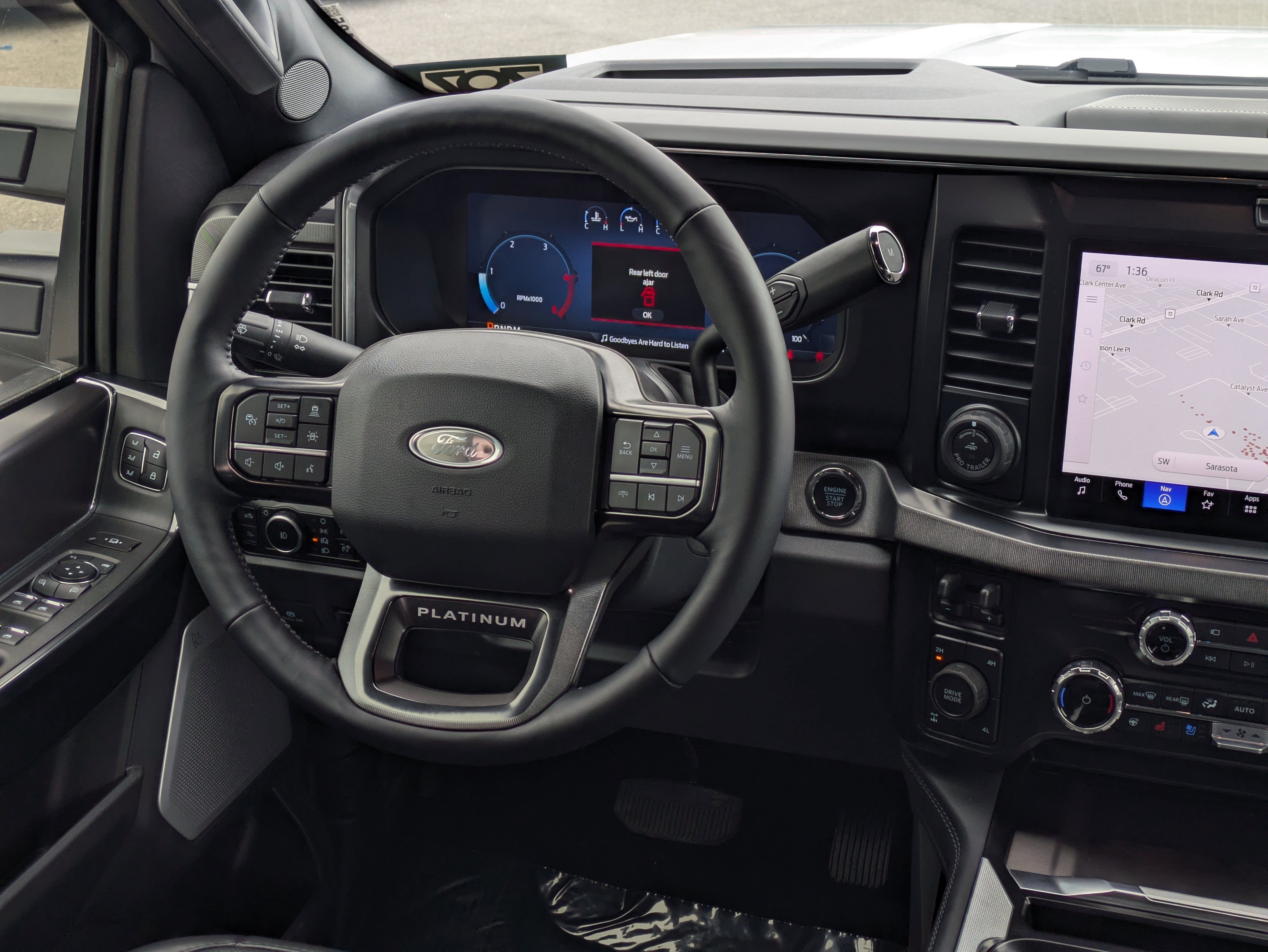 2026 Ford Super Duty F-350 SRW Platinum