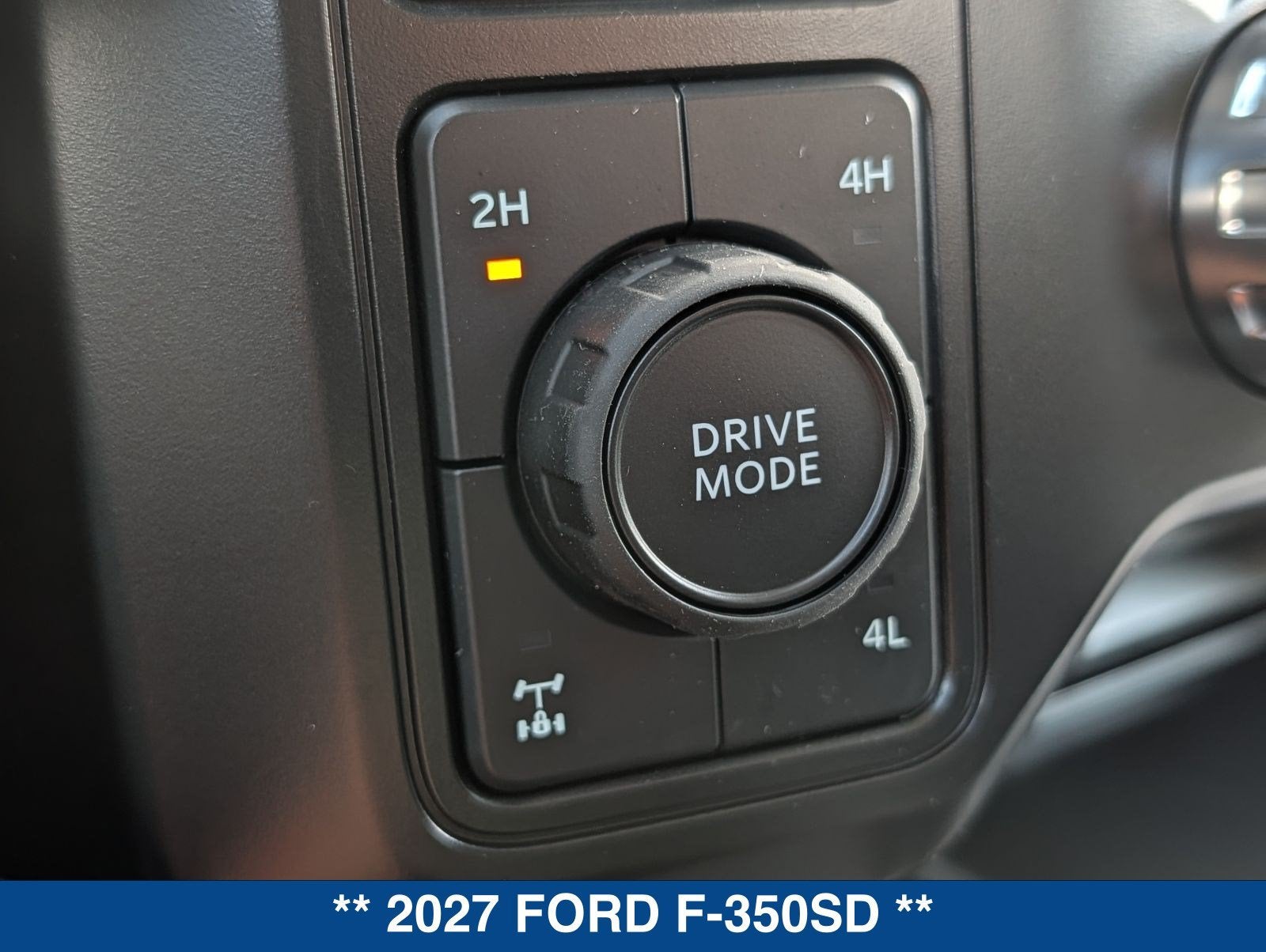 2027 Ford F-350SD Lariat