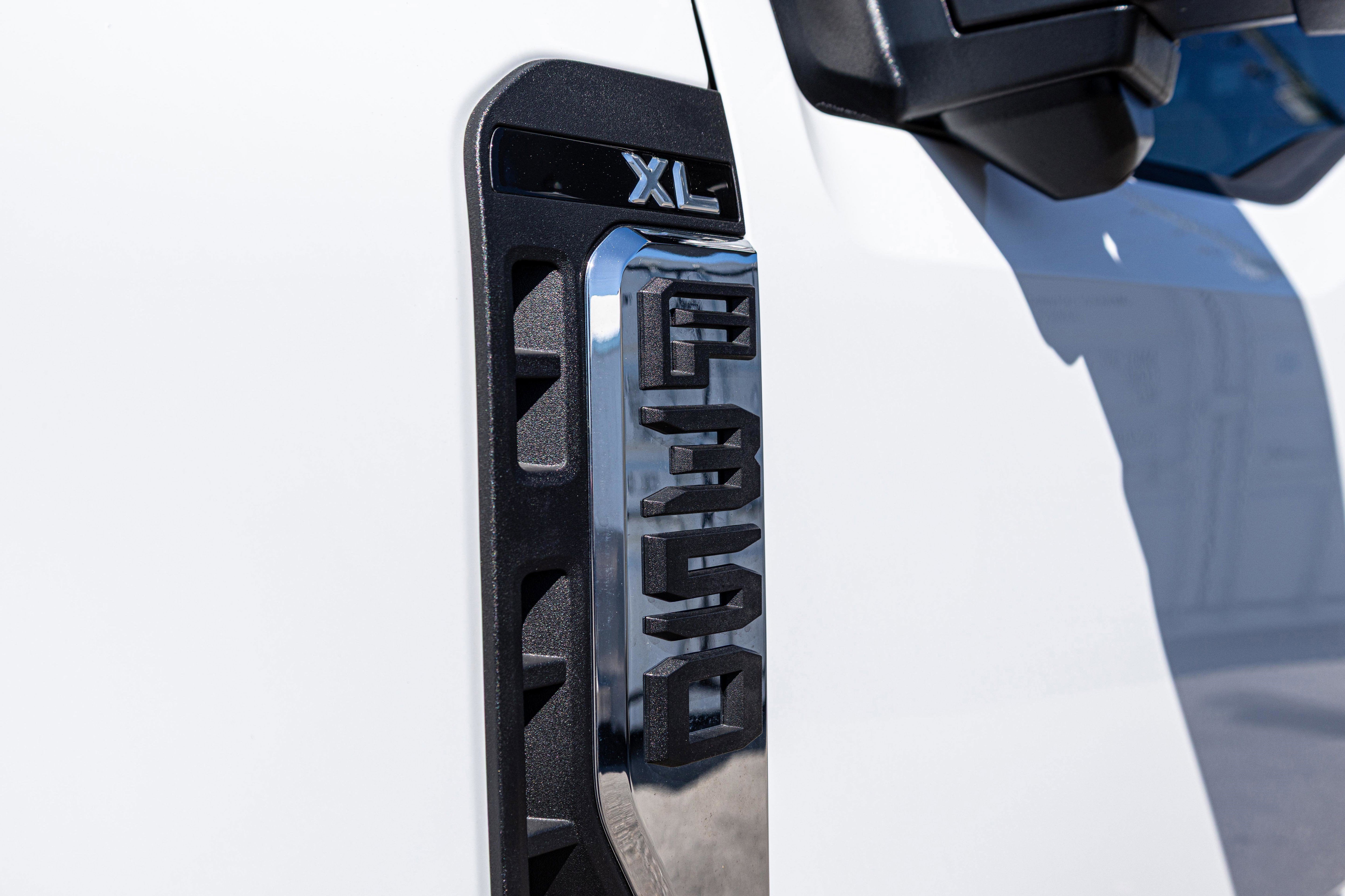 2026 Ford Super Duty F-350 SRW XL