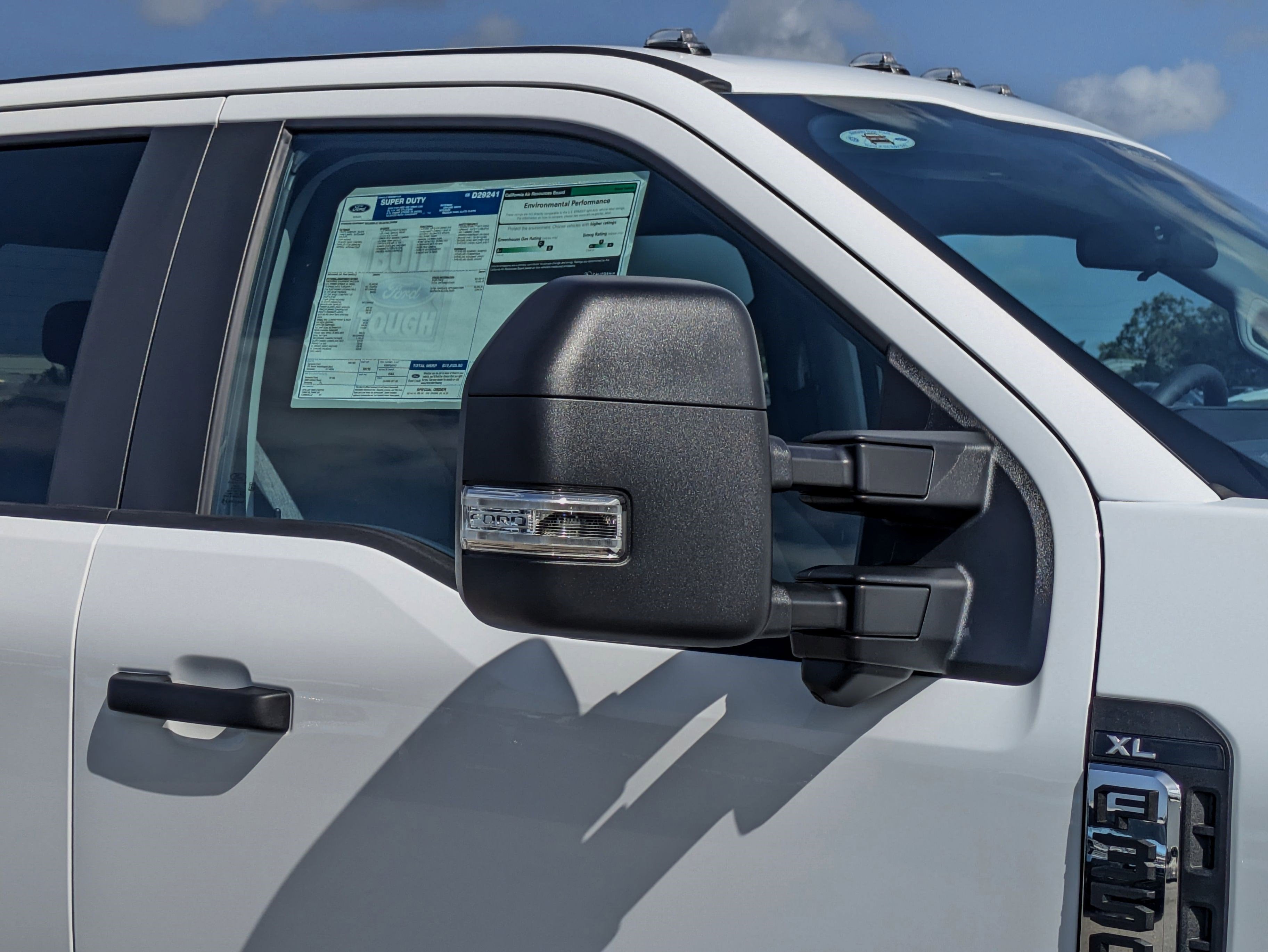 2025 Ford Super Duty F-350 SRW XL