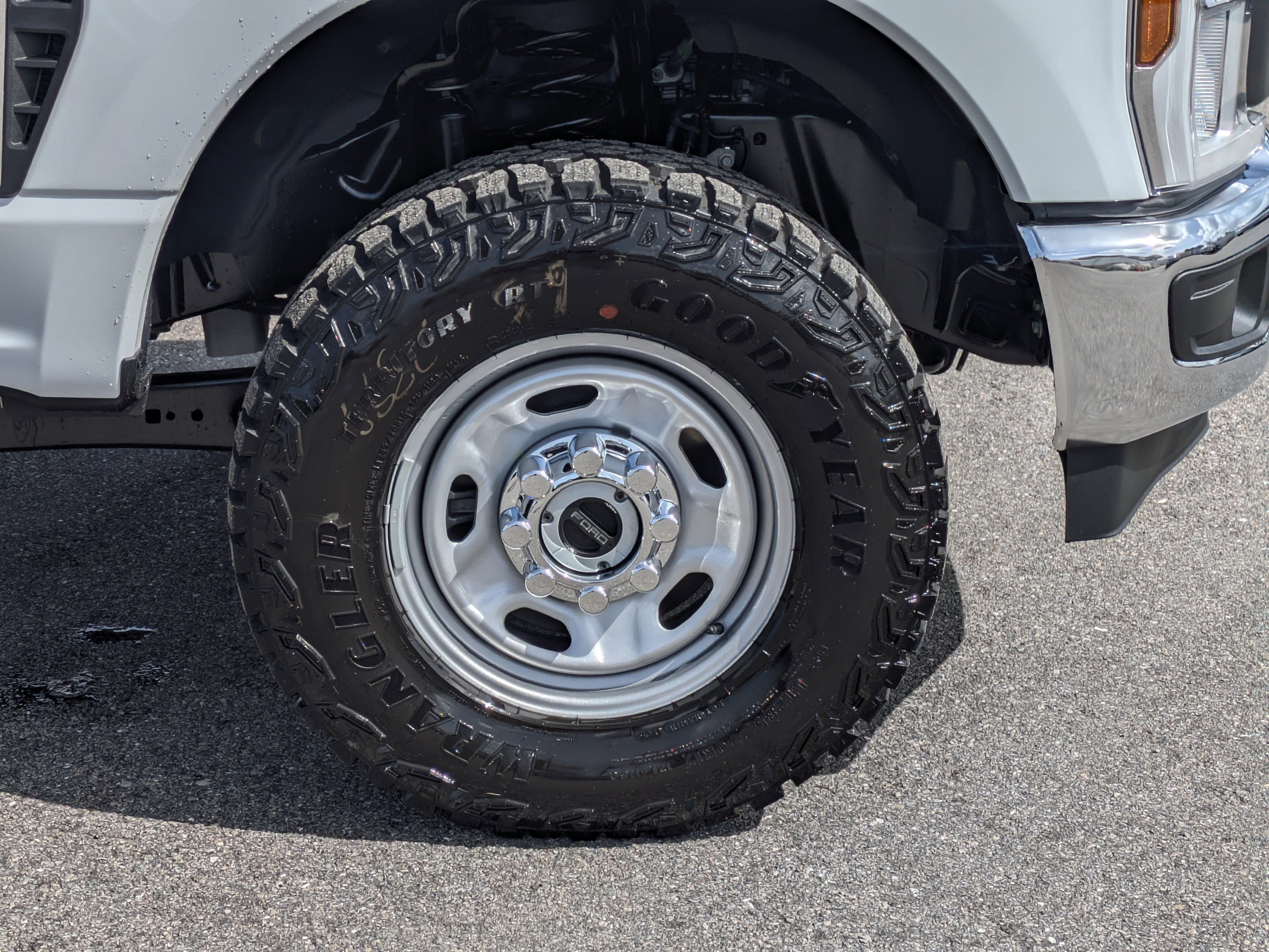 2025 Ford Super Duty F-350 SRW XL