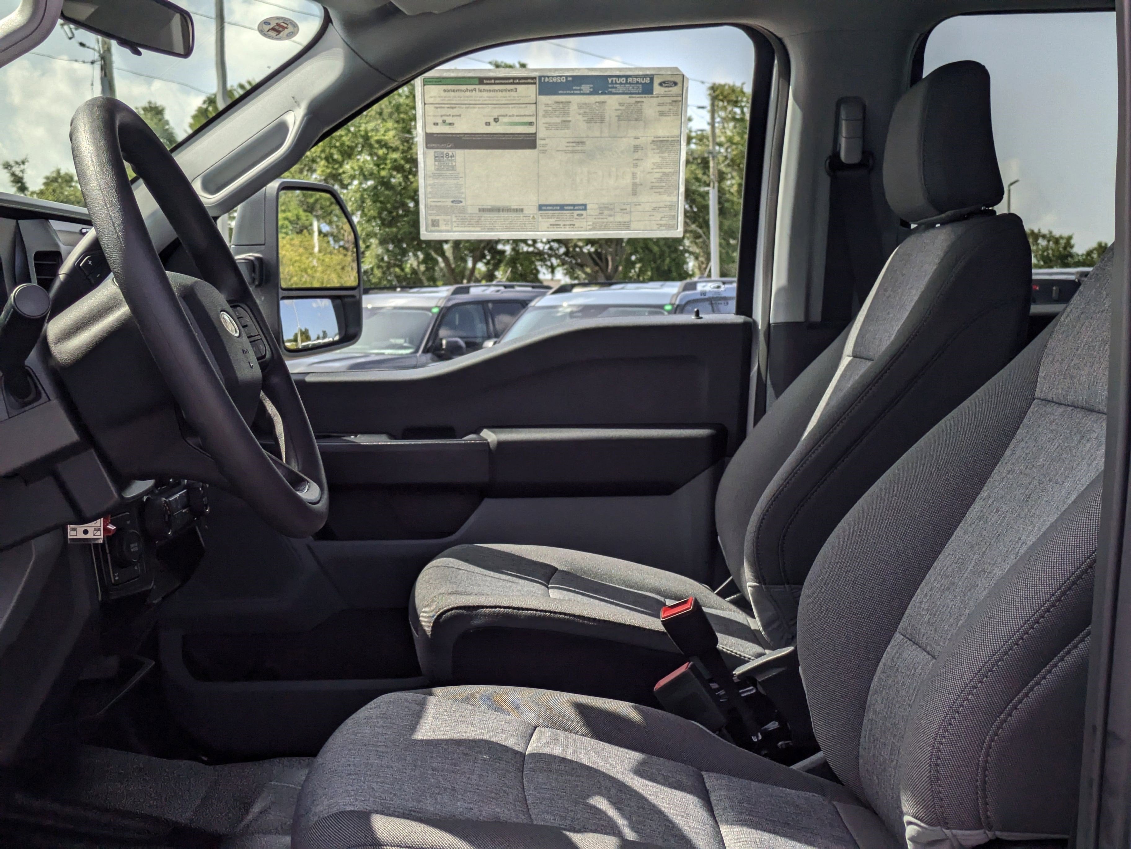 2025 Ford Super Duty F-350 SRW XL