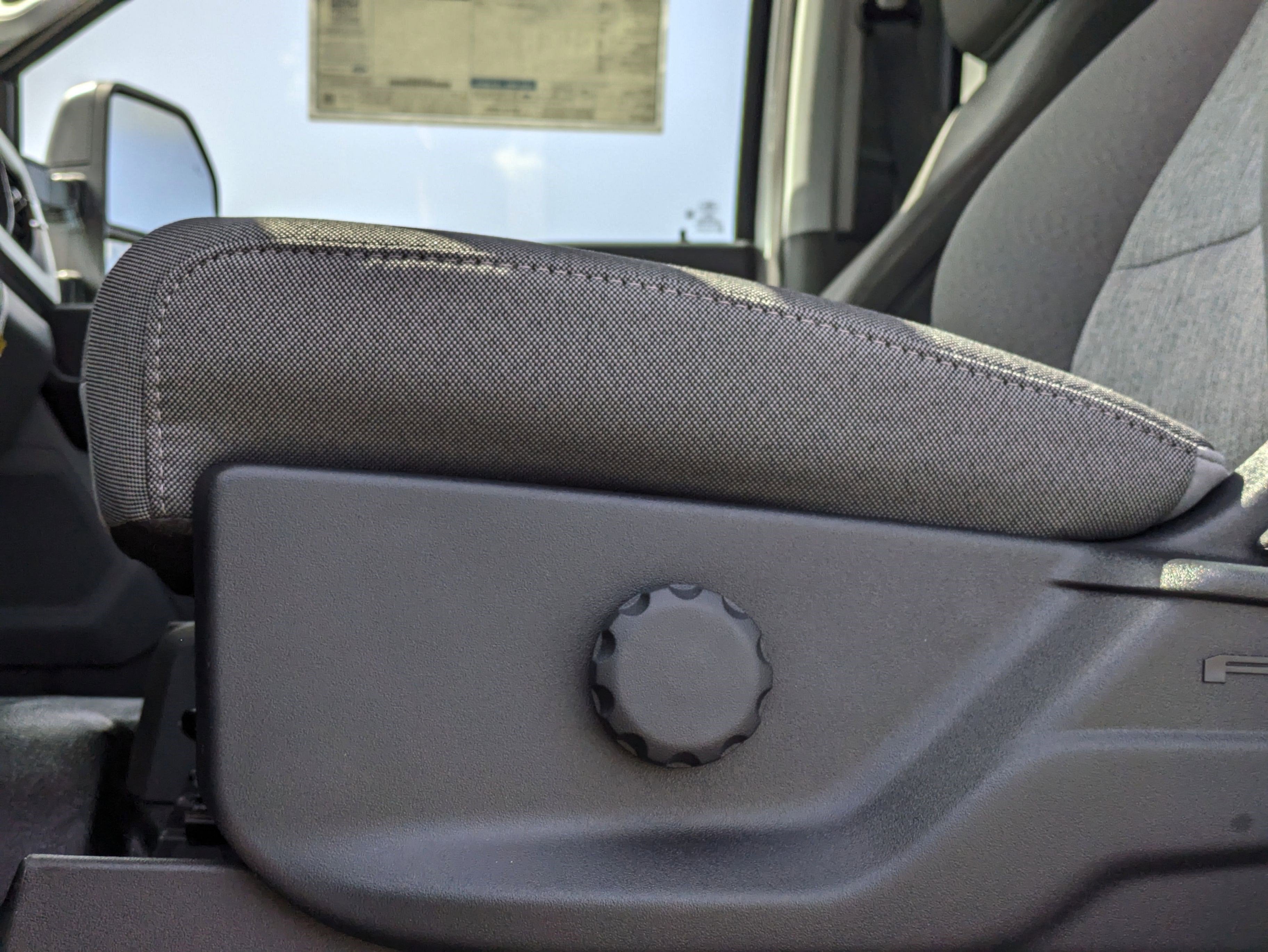 2025 Ford Super Duty F-350 SRW XL