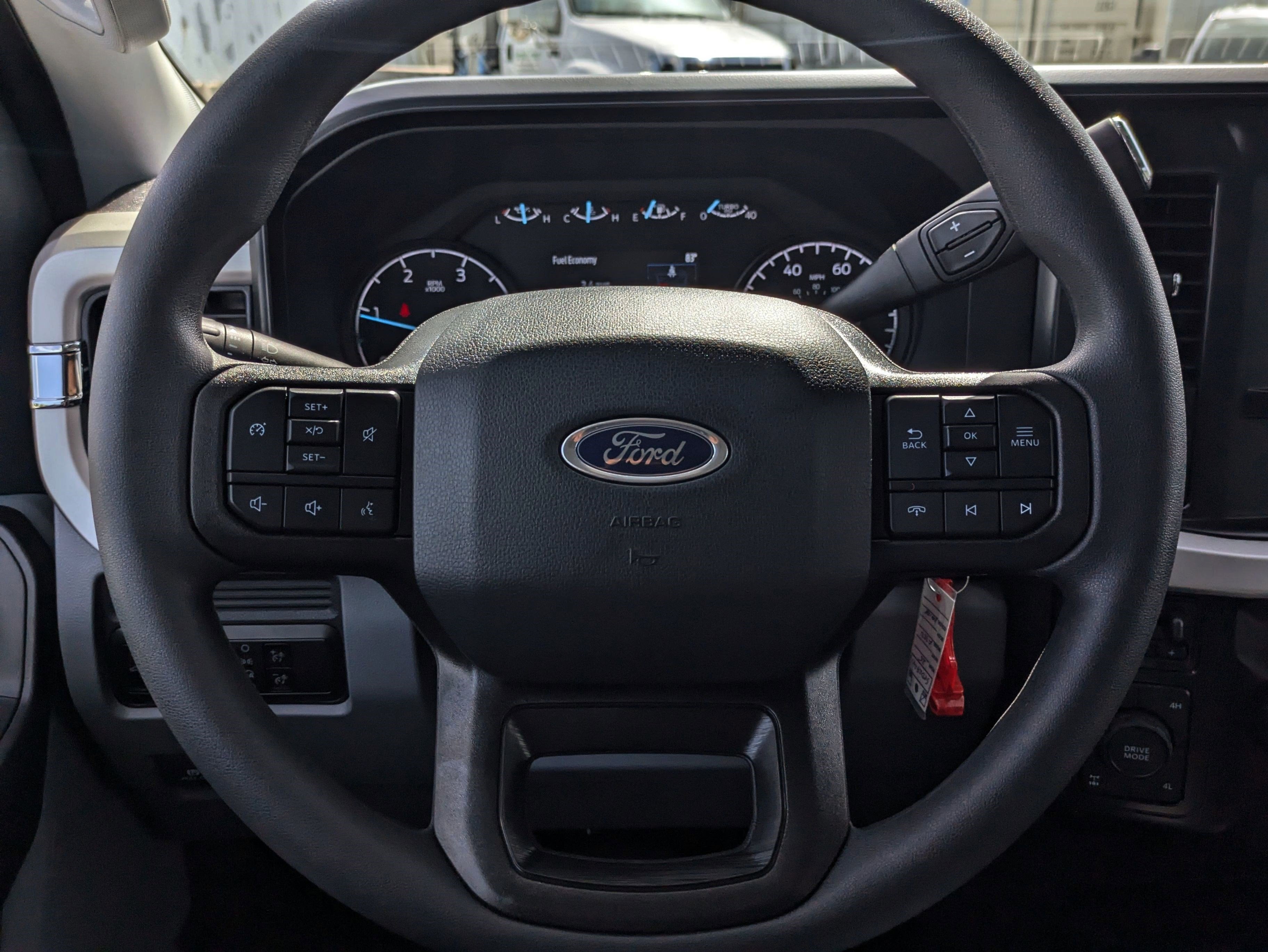 2025 Ford Super Duty F-350 SRW XL