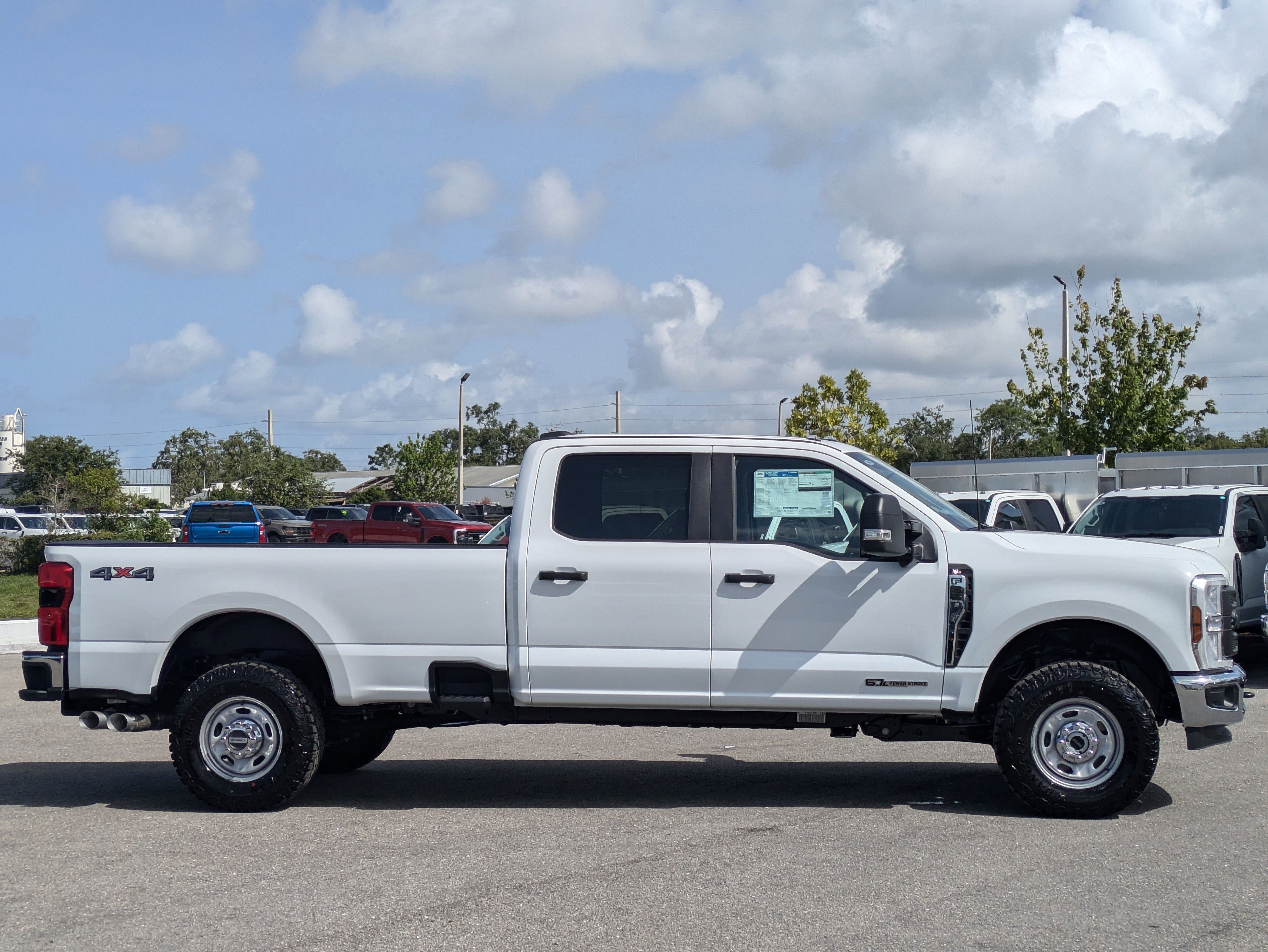 2025 Ford Super Duty F-350 SRW XL