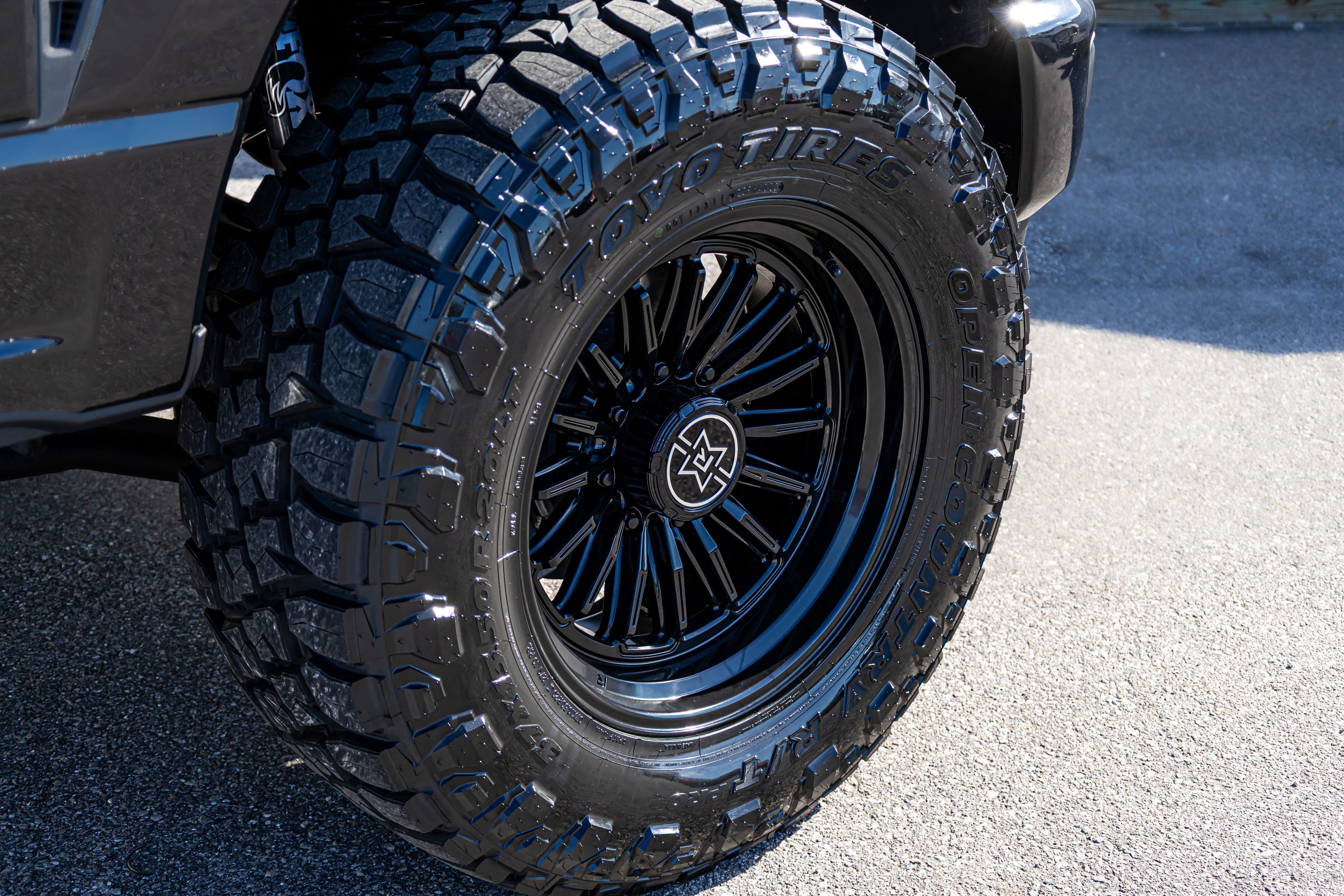 2025 Ford Super Duty F-350 SRW LARIAT