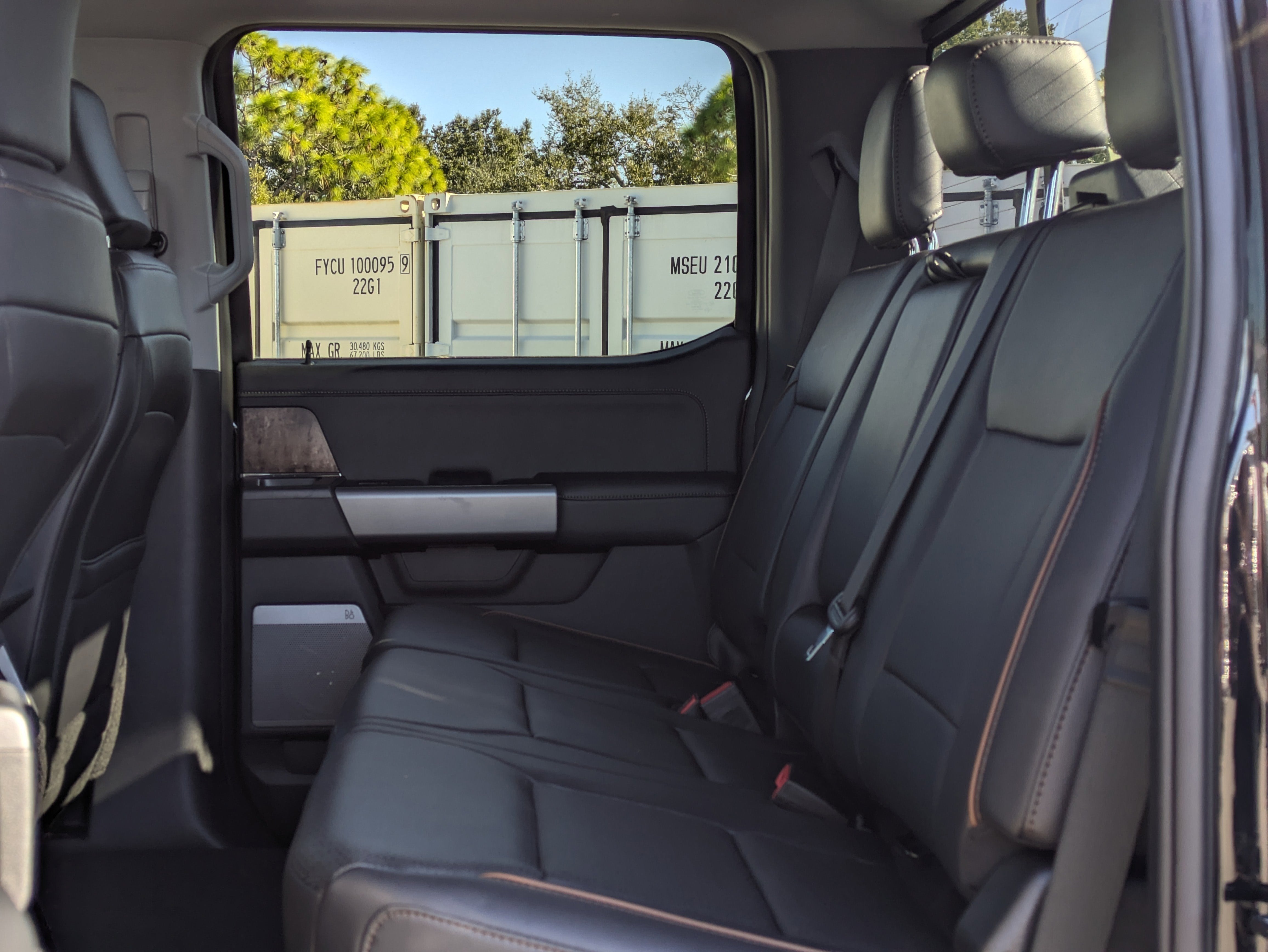 2025 Ford Super Duty F-350 SRW LARIAT