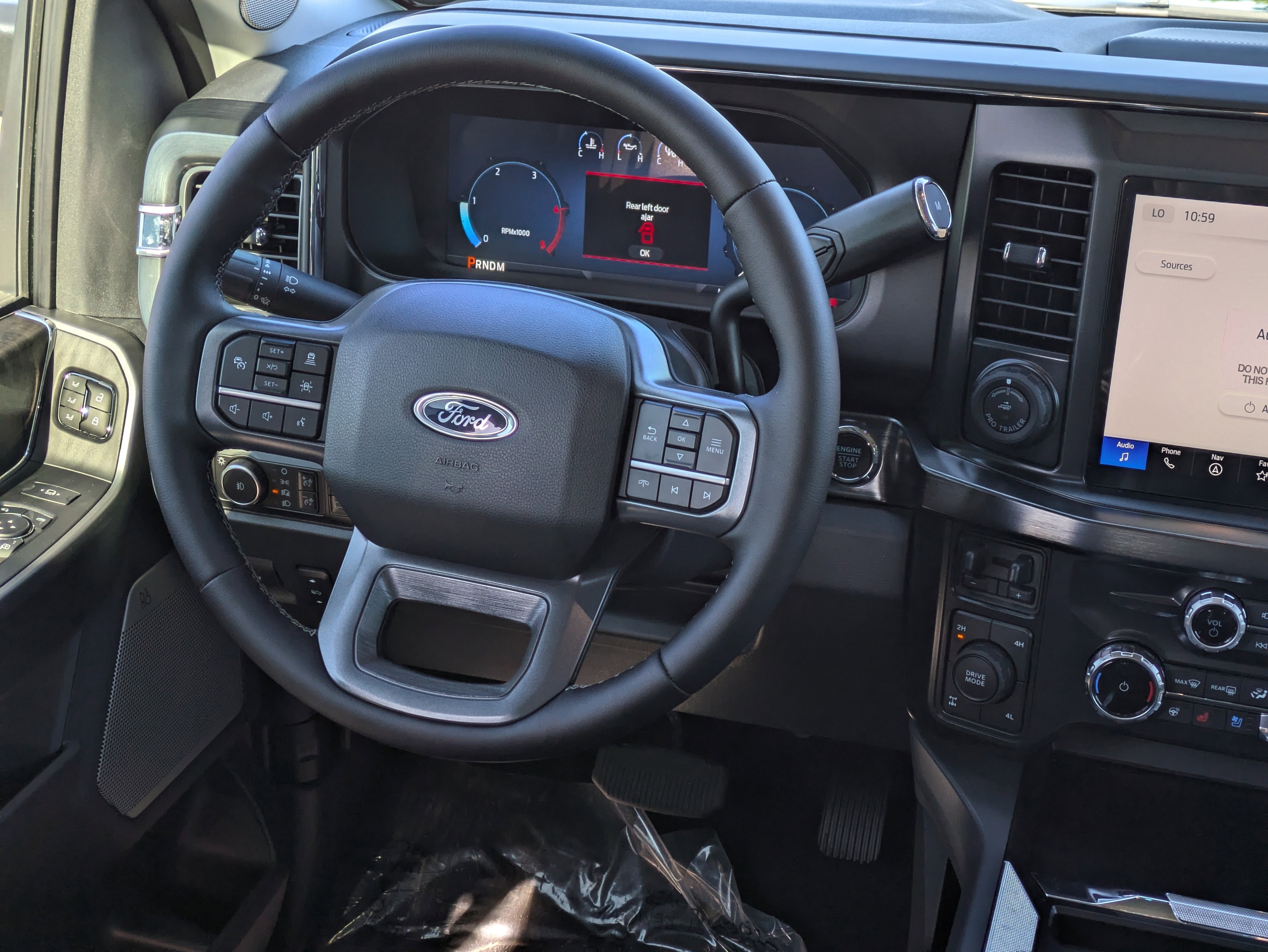 2025 Ford Super Duty F-350 SRW LARIAT