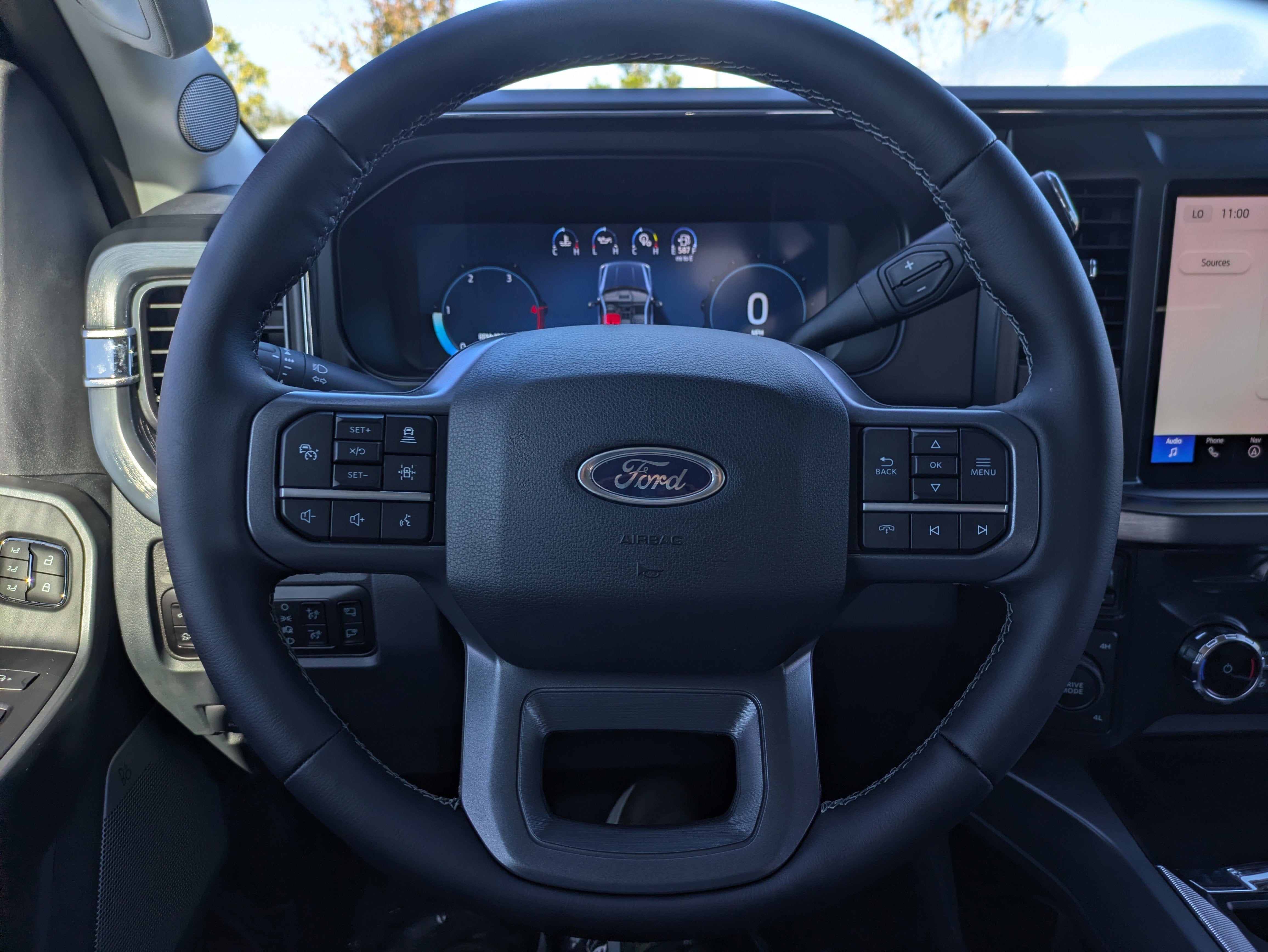 2025 Ford Super Duty F-350 SRW LARIAT