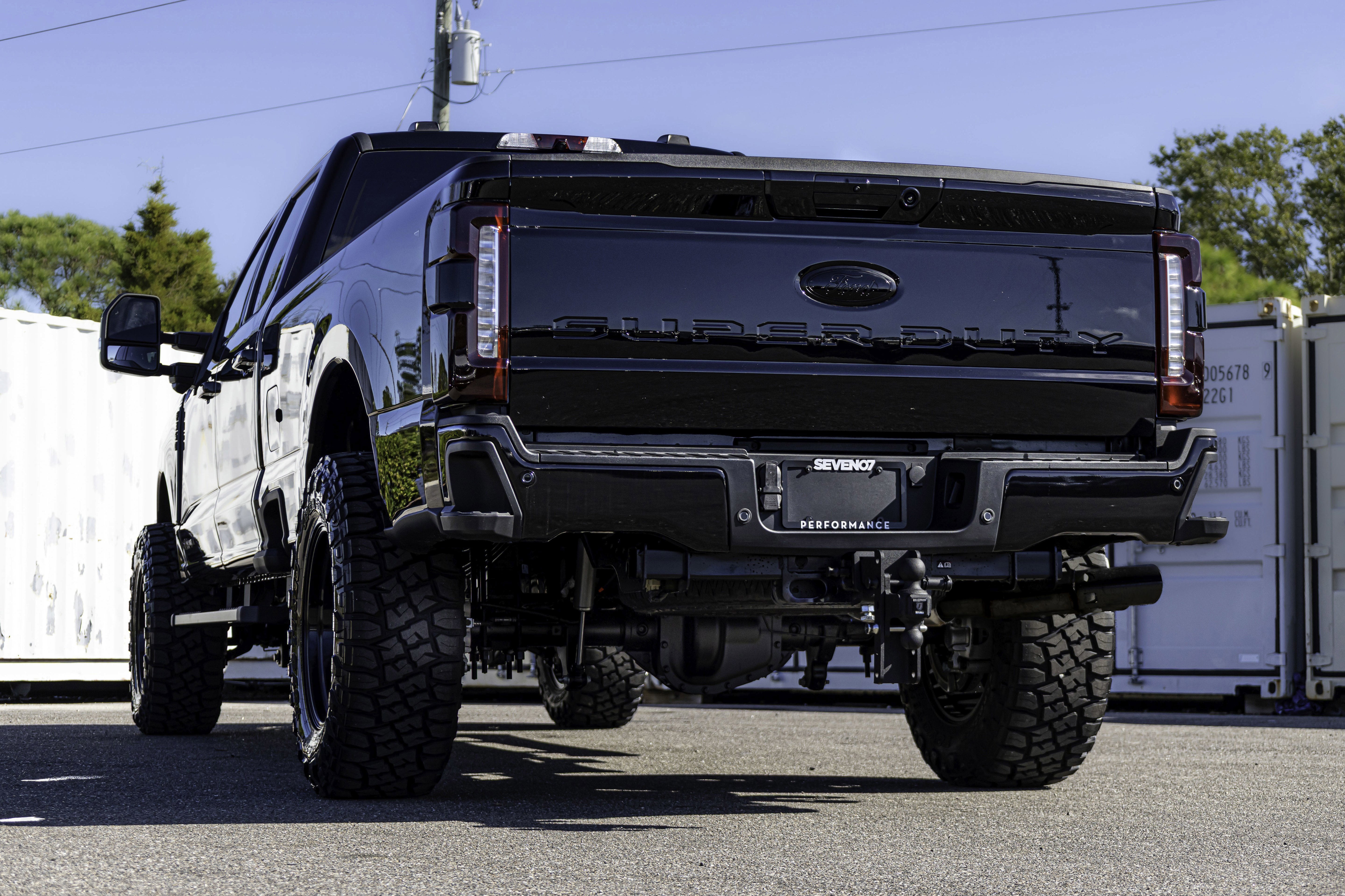 2025 Ford Super Duty F-350 SRW LARIAT