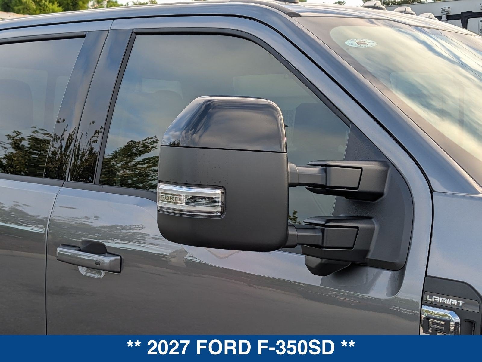 2027 Ford F-350SD Lariat