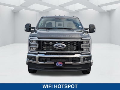 2027 Ford F-350SD Lariat