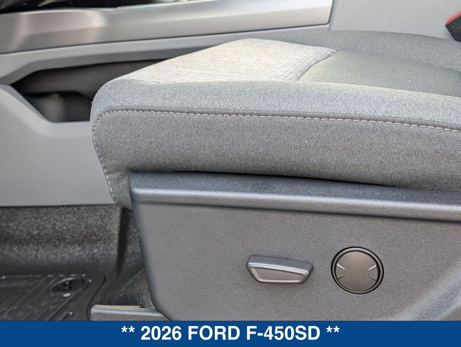 2026 Ford F-450SD XLT