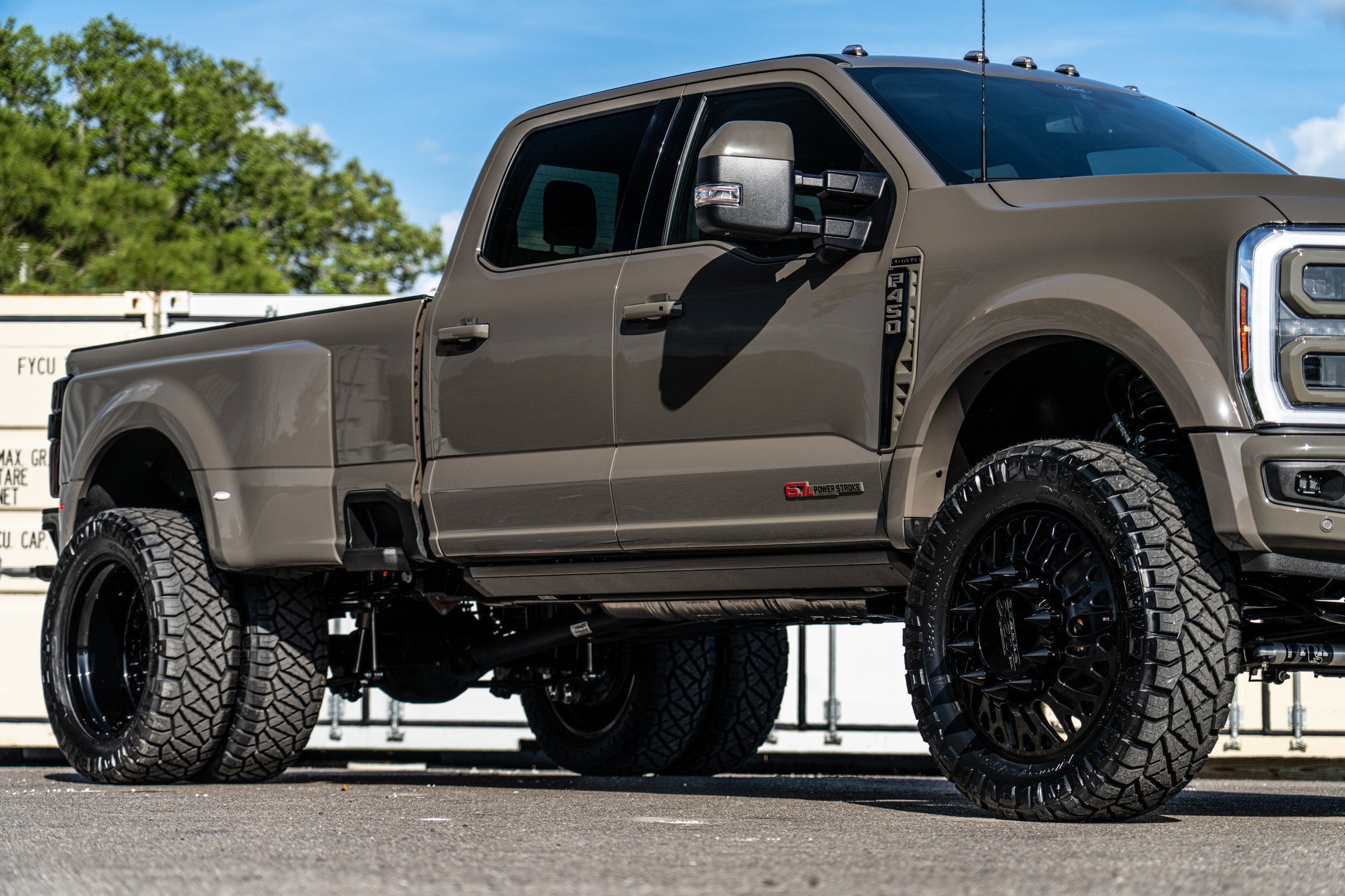 2026 Ford F-450SD Platinum