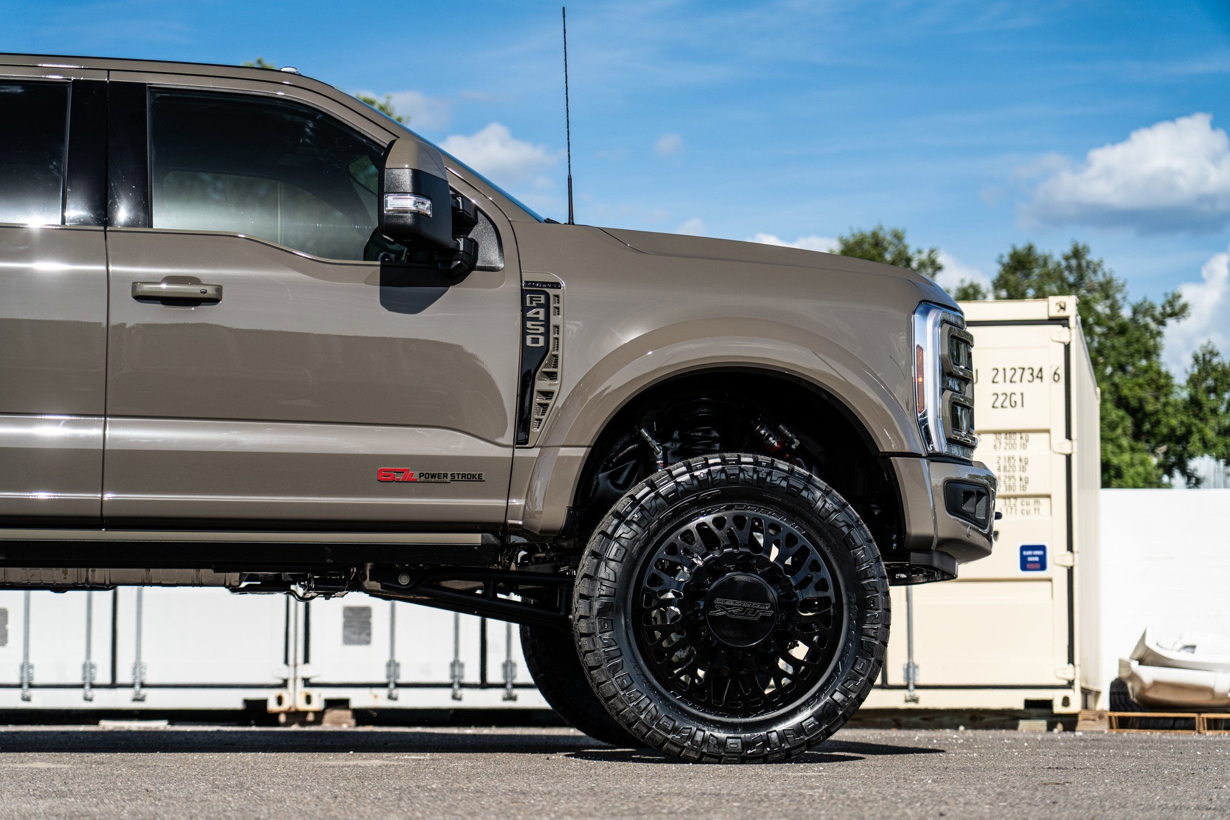 2026 Ford F-450SD Platinum