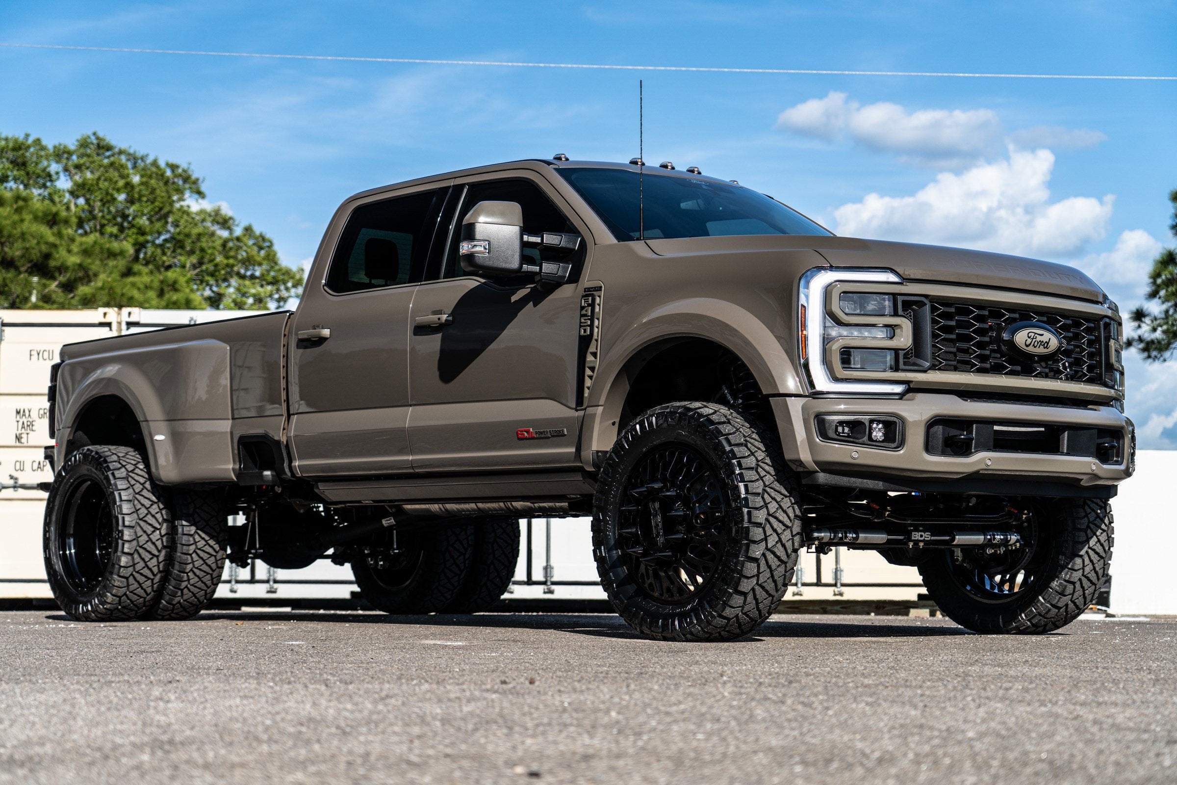 2026 Ford F-450SD Platinum