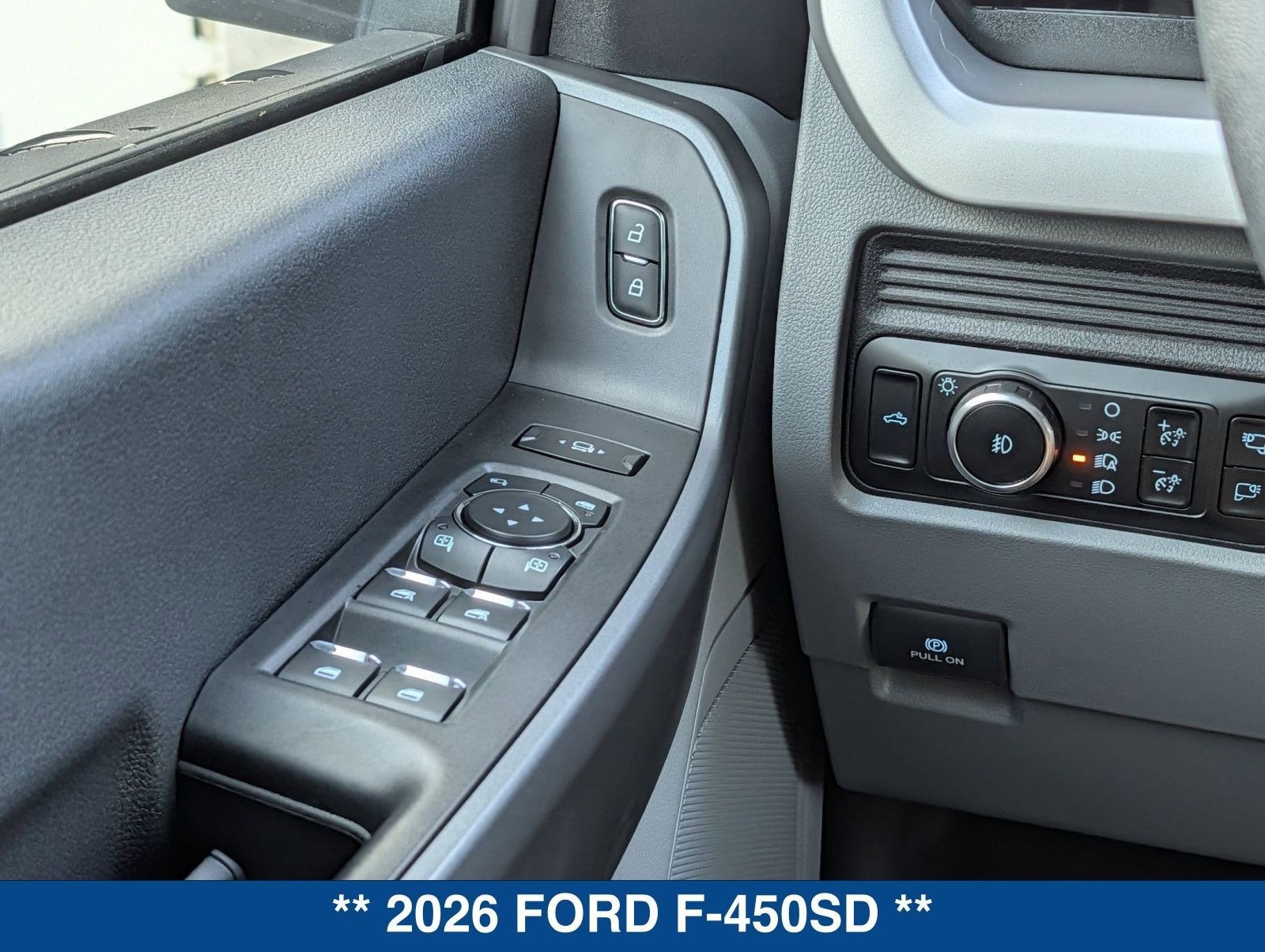 2026 Ford F-450SD XLT