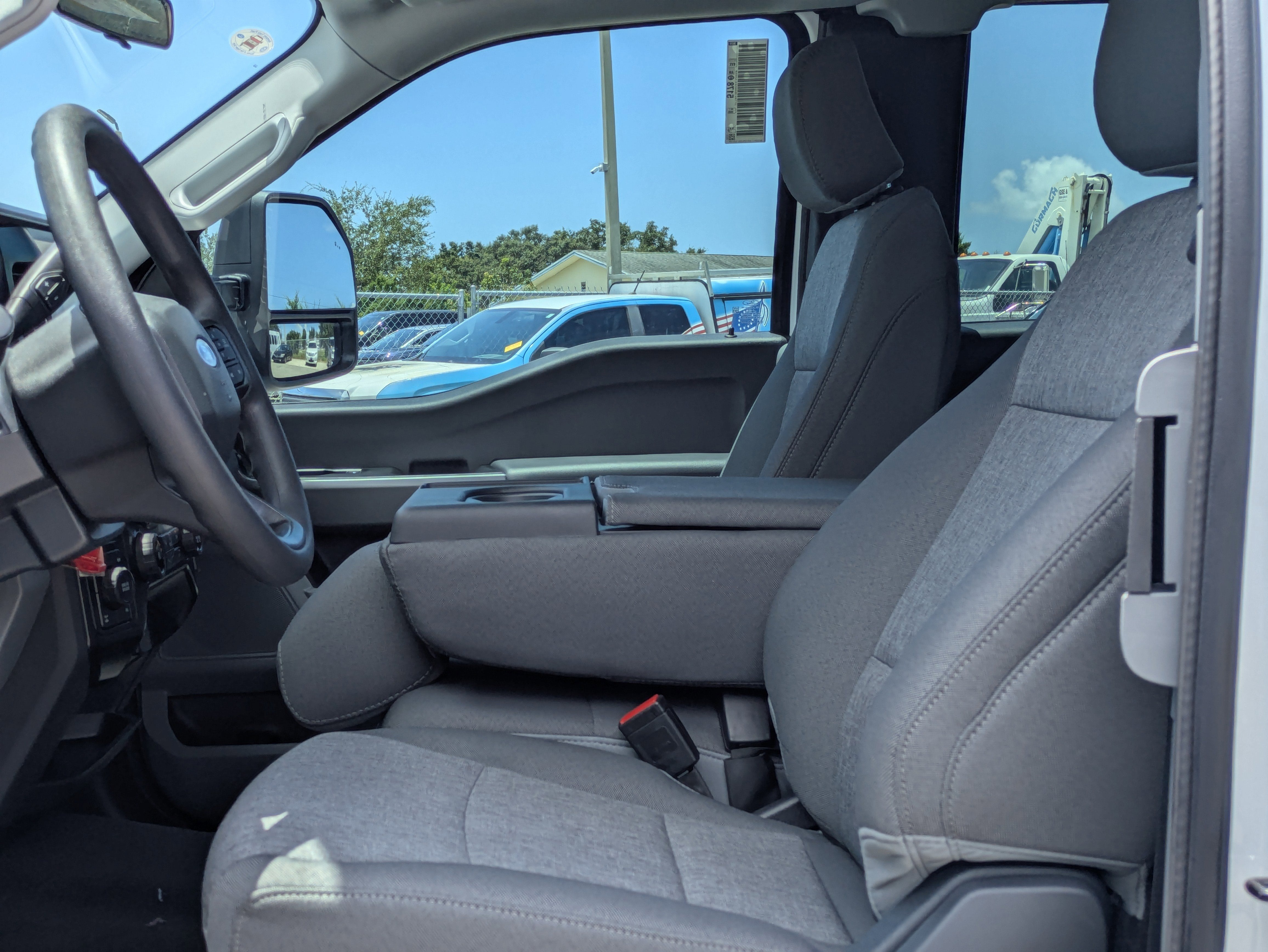 2025 Ford Super Duty F-350 SRW XL