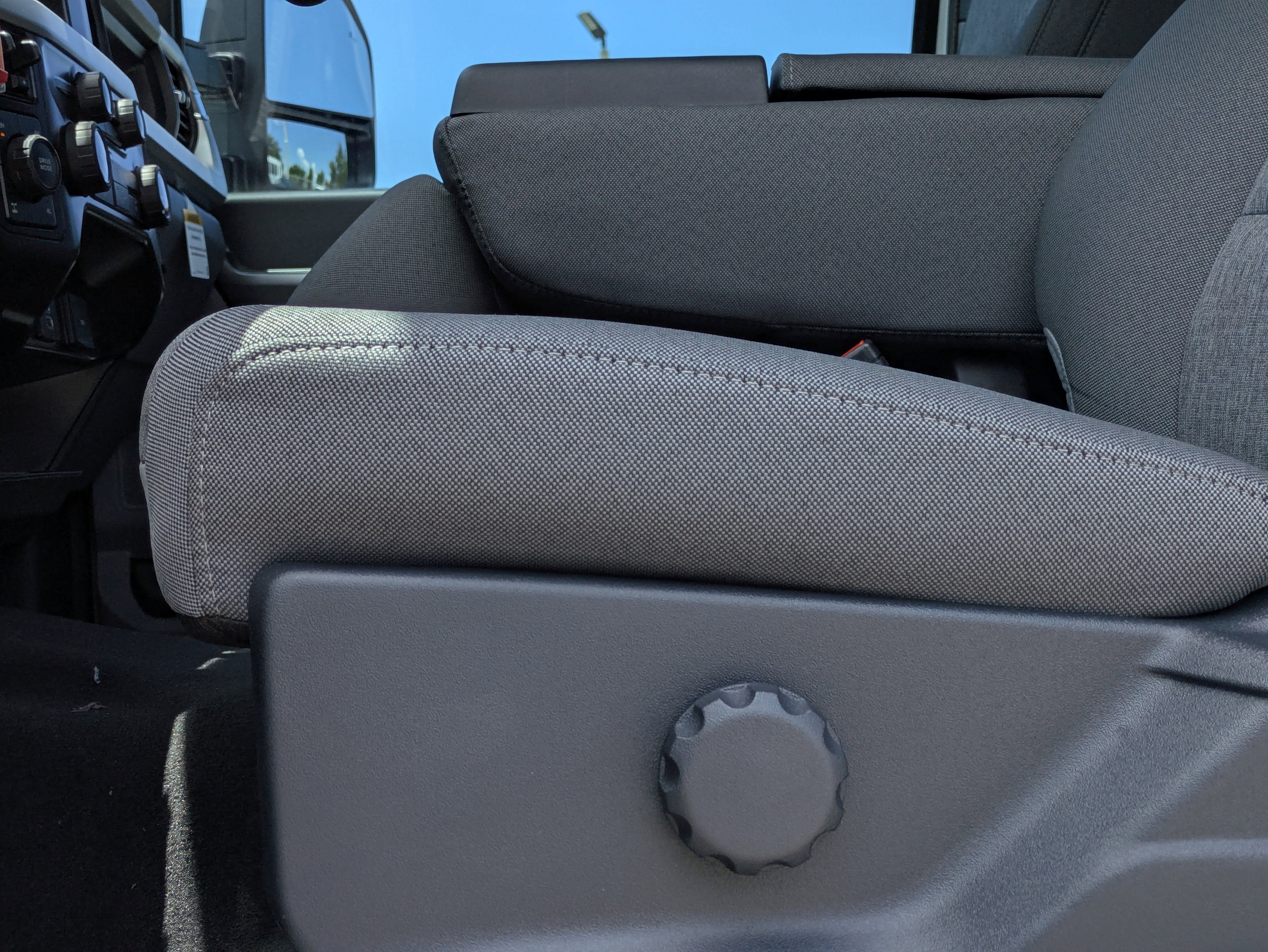 2025 Ford Super Duty F-350 SRW XL