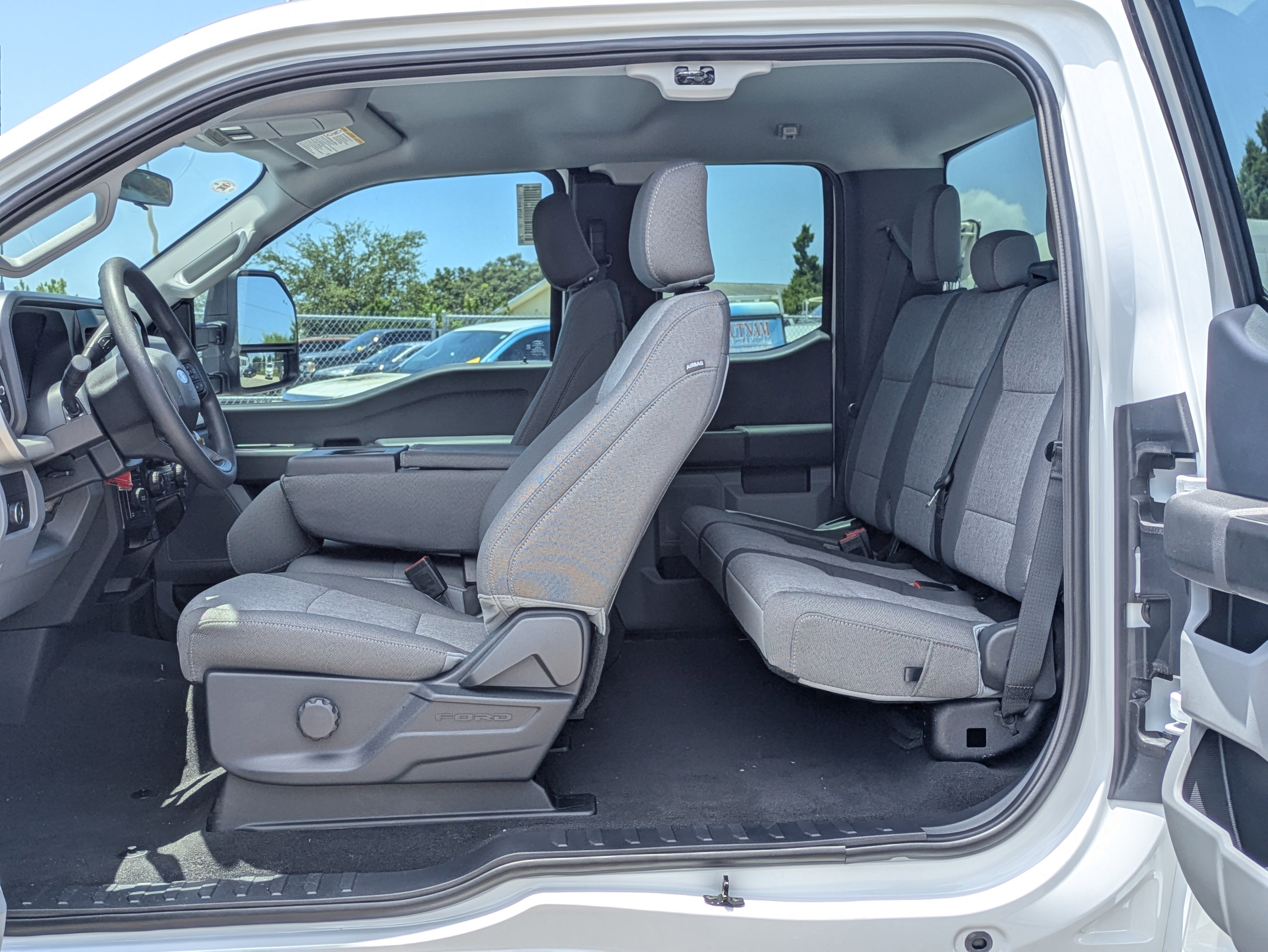 2025 Ford Super Duty F-350 SRW XL