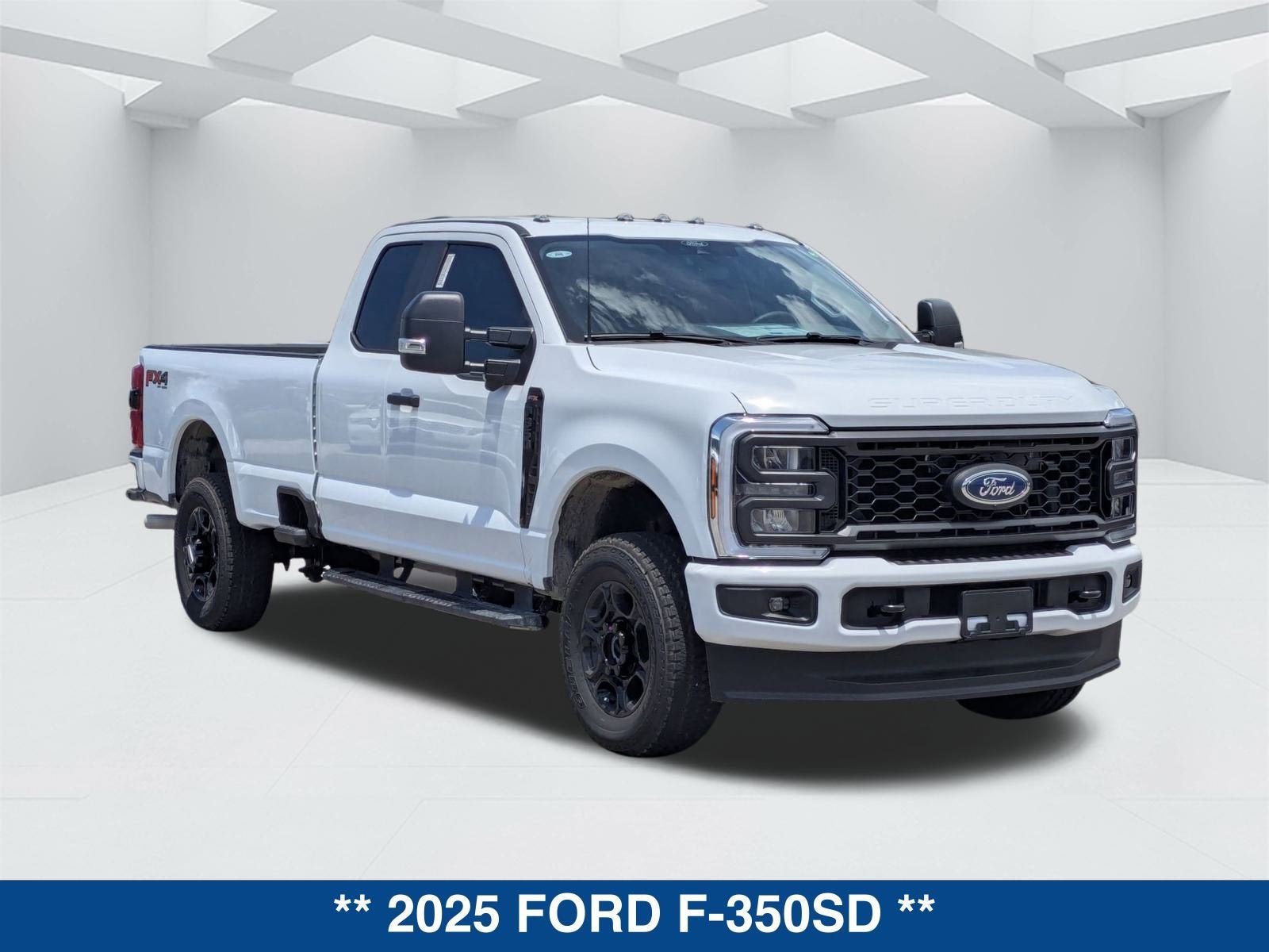 2025 Ford Super Duty F-350 SRW XL