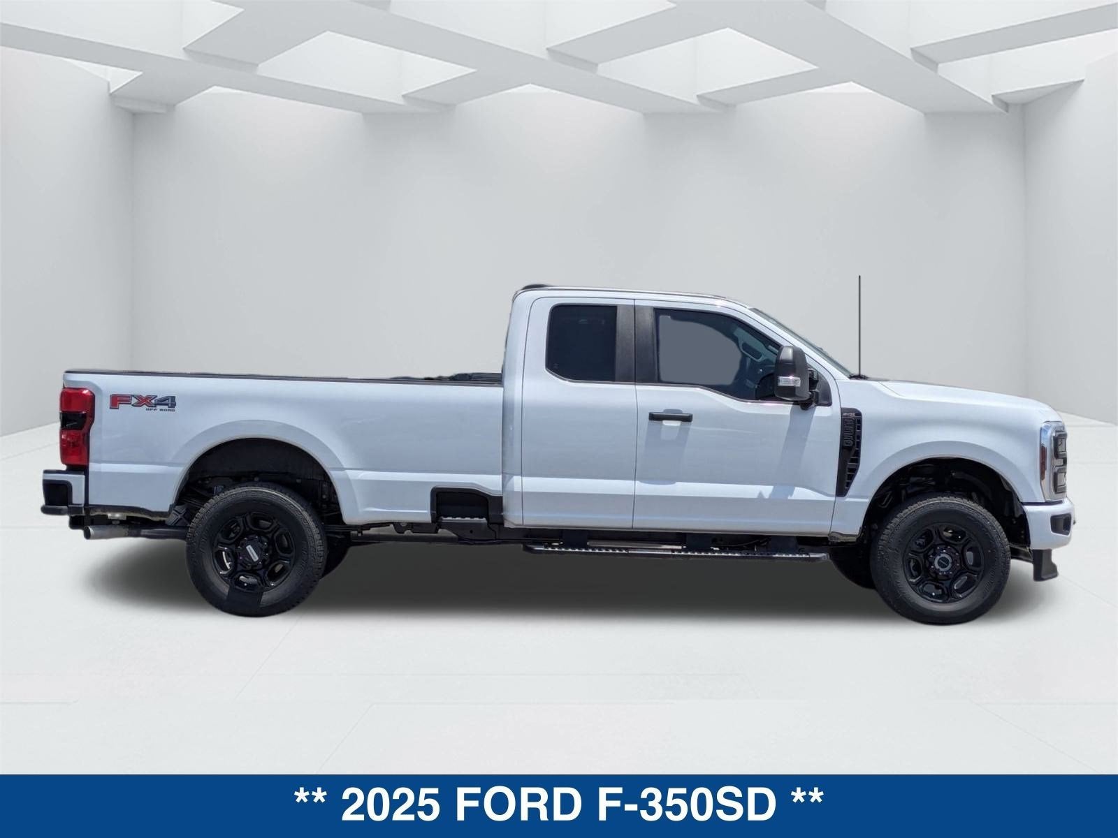 2025 Ford Super Duty F-350 SRW XL
