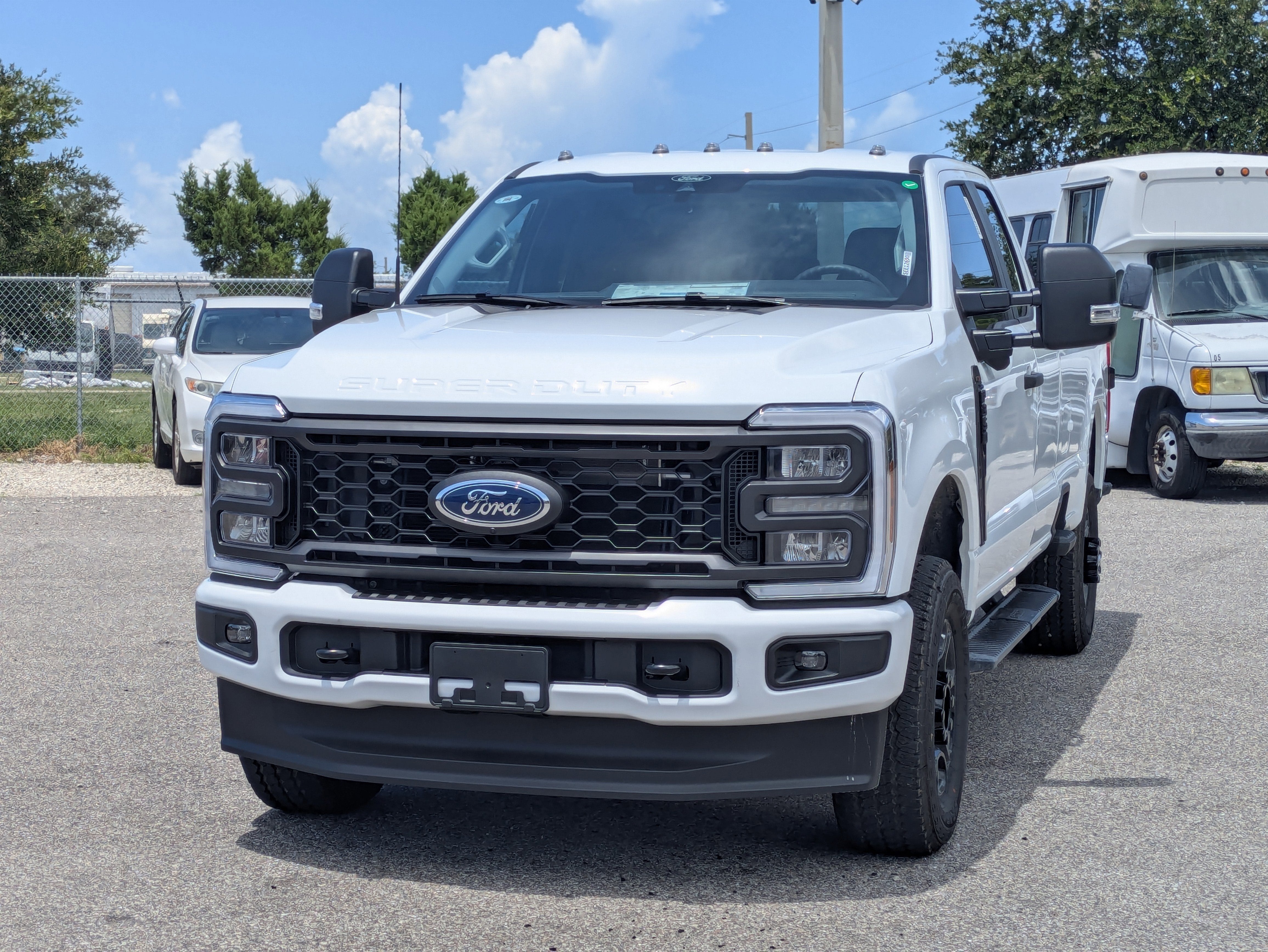 2025 Ford Super Duty F-350 SRW XL